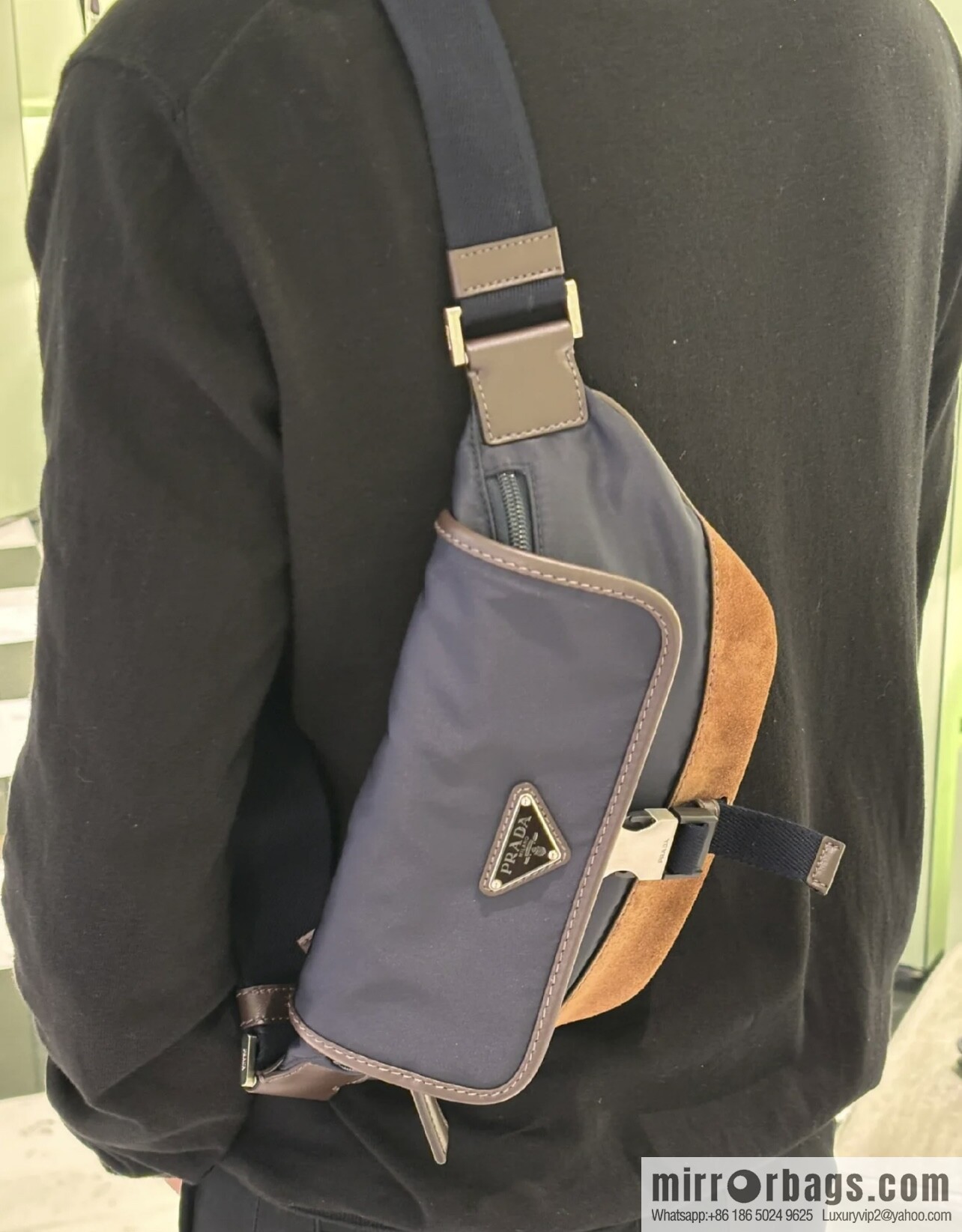 PRADA 🎉 new fanny pack 🎉 2VH176 new color 🎉🎉 blue