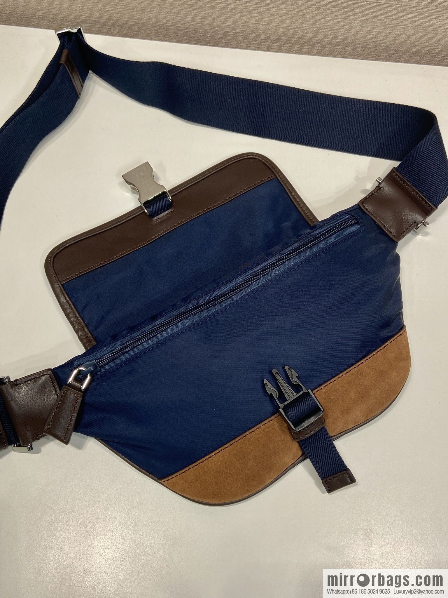 PRADA 🎉 new fanny pack 🎉 2VH176 new color 🎉🎉 blue