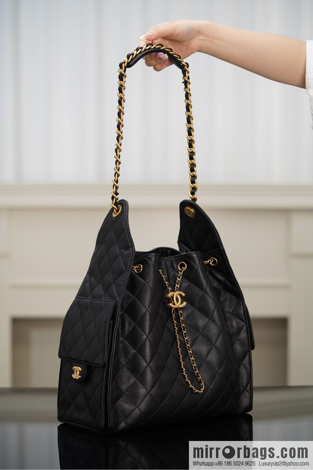 𝐂𝐡𝐚𝐧𝐞𝐥 𝟐𝟓𝐬 𝐡𝐨𝐛𝐨 𝐛𝐚𝐠 Drawstring Bucket Bag, Black Gold Caviar, Large ✔️ AS5311