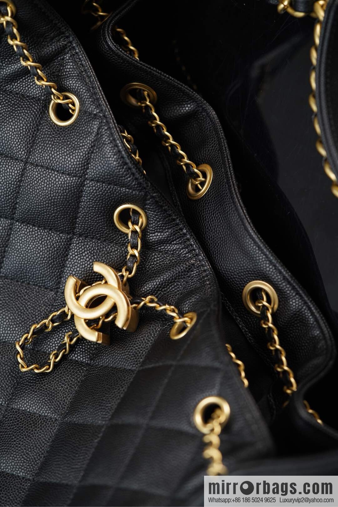 𝐂𝐡𝐚𝐧𝐞𝐥 𝟐𝟓𝐬 𝐡𝐨𝐛𝐨 𝐛𝐚𝐠 Drawstring Bucket Bag, Black Gold Caviar, Large ✔️ AS5311