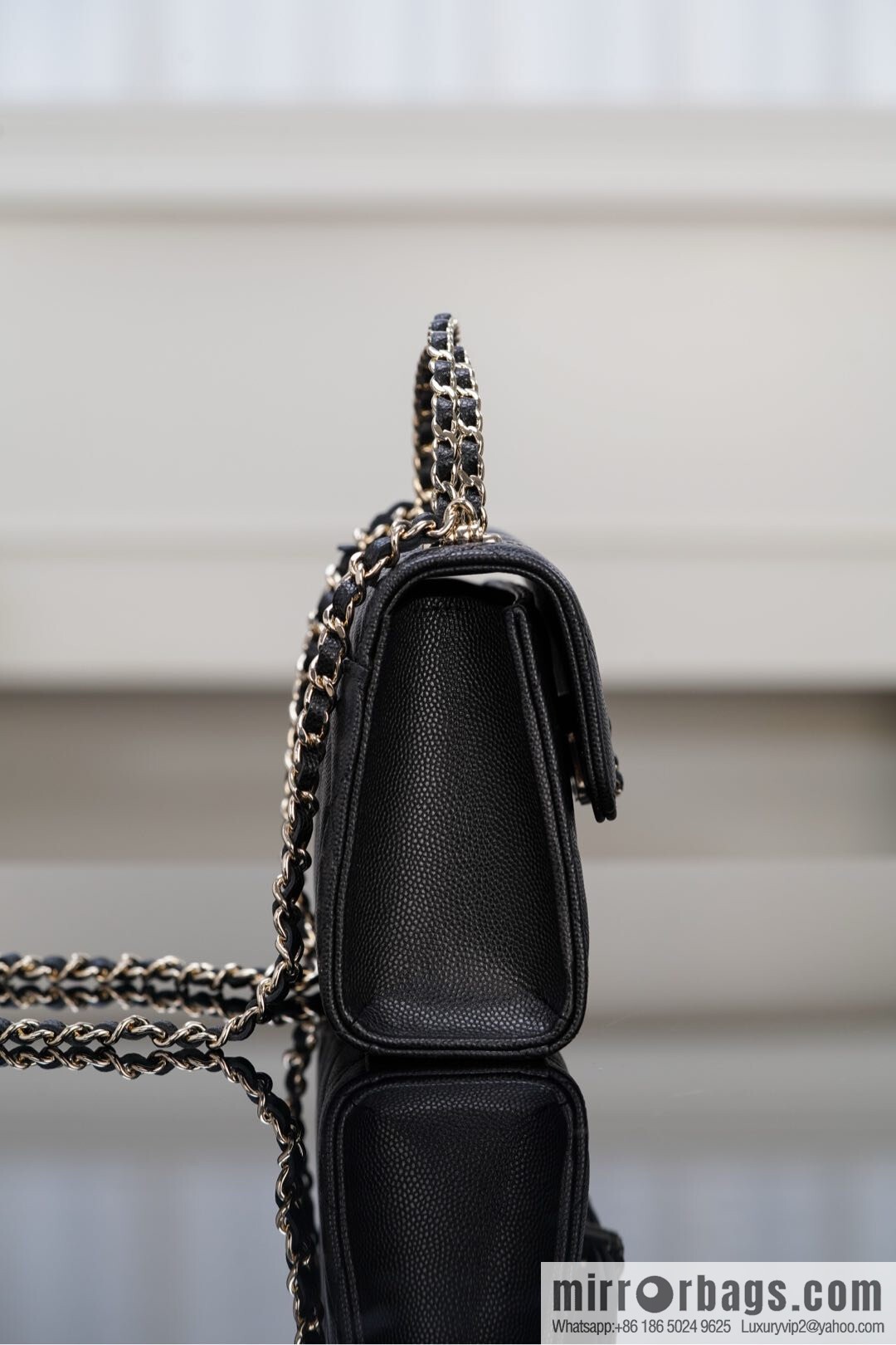 ππ‘ππ§ππ₯ 25s Cross Handle Black Gold Litchi π Vertical AP3237