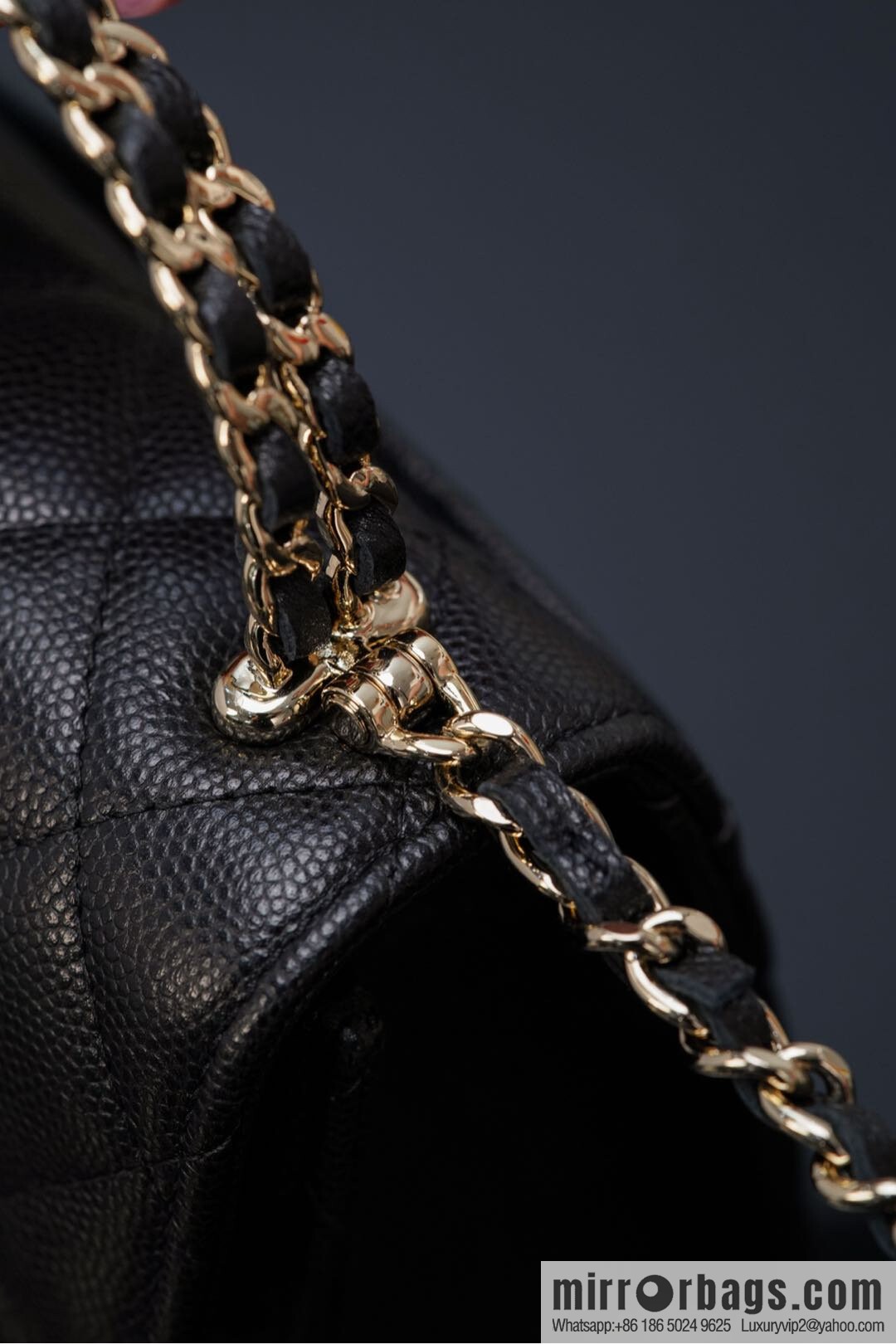 ππ‘ππ§ππ₯ 25s Cross Handle Black Gold Litchi π Vertical AP3237