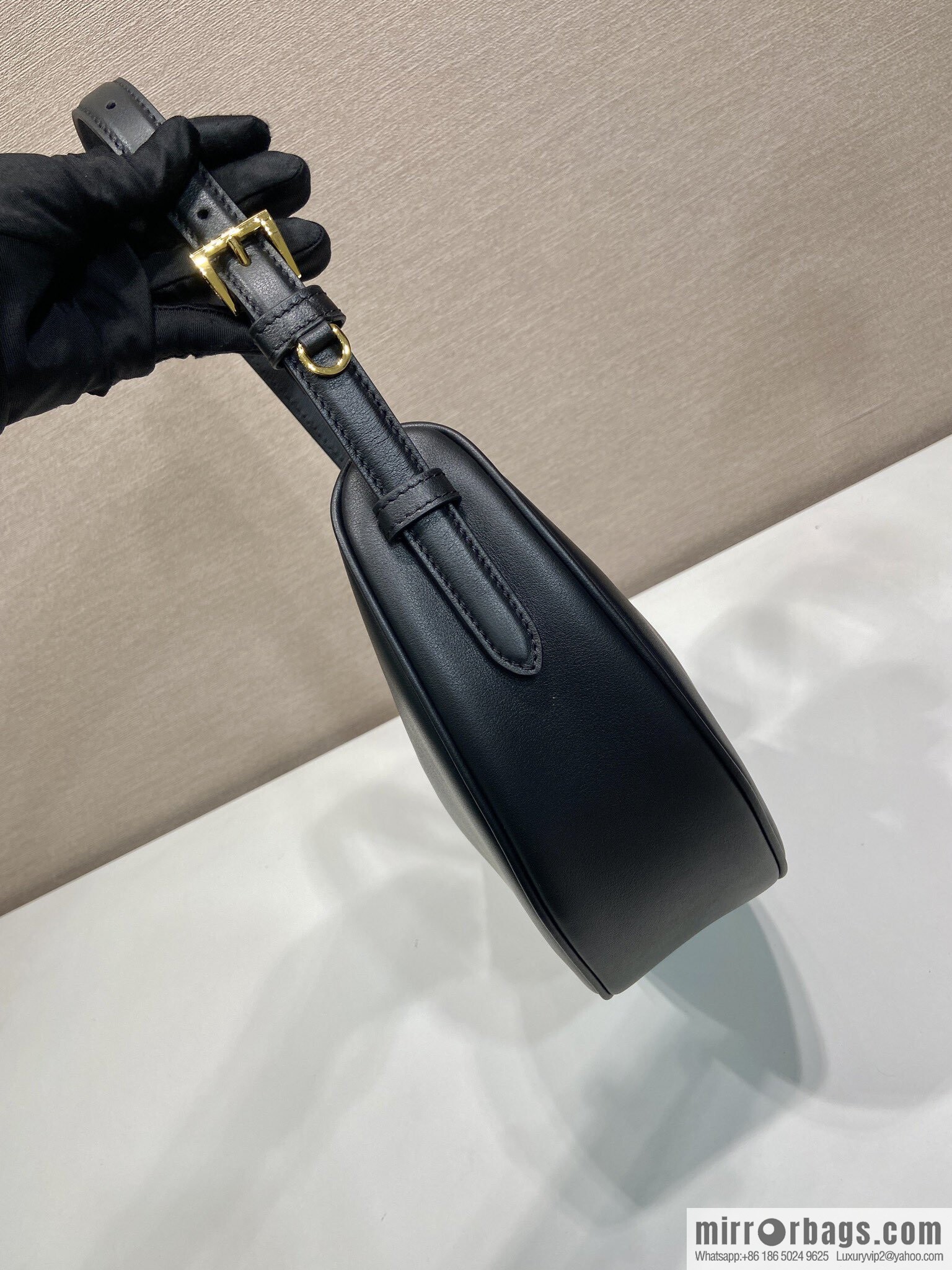 PRADA 🎉 New 🎉 1BC255 Underarm Bag 🎉🎉 Black