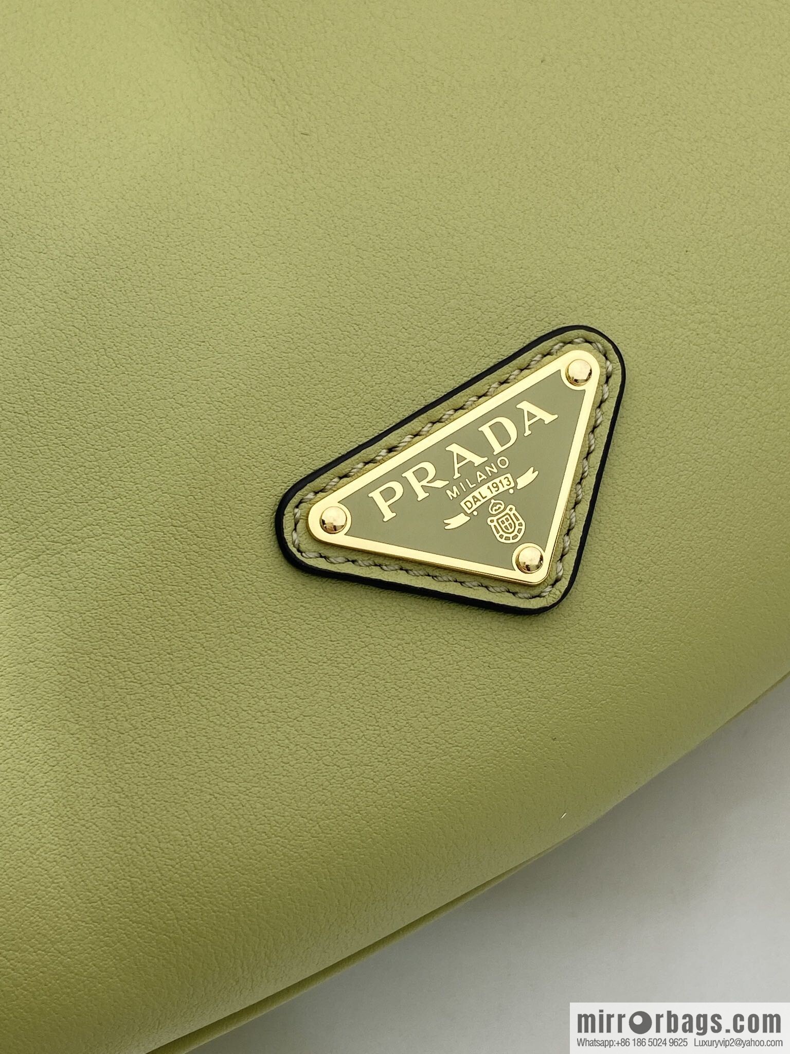 PRADA 🎉 new 🎉 1BC255 armpit bag 🎉🎉 avocado green