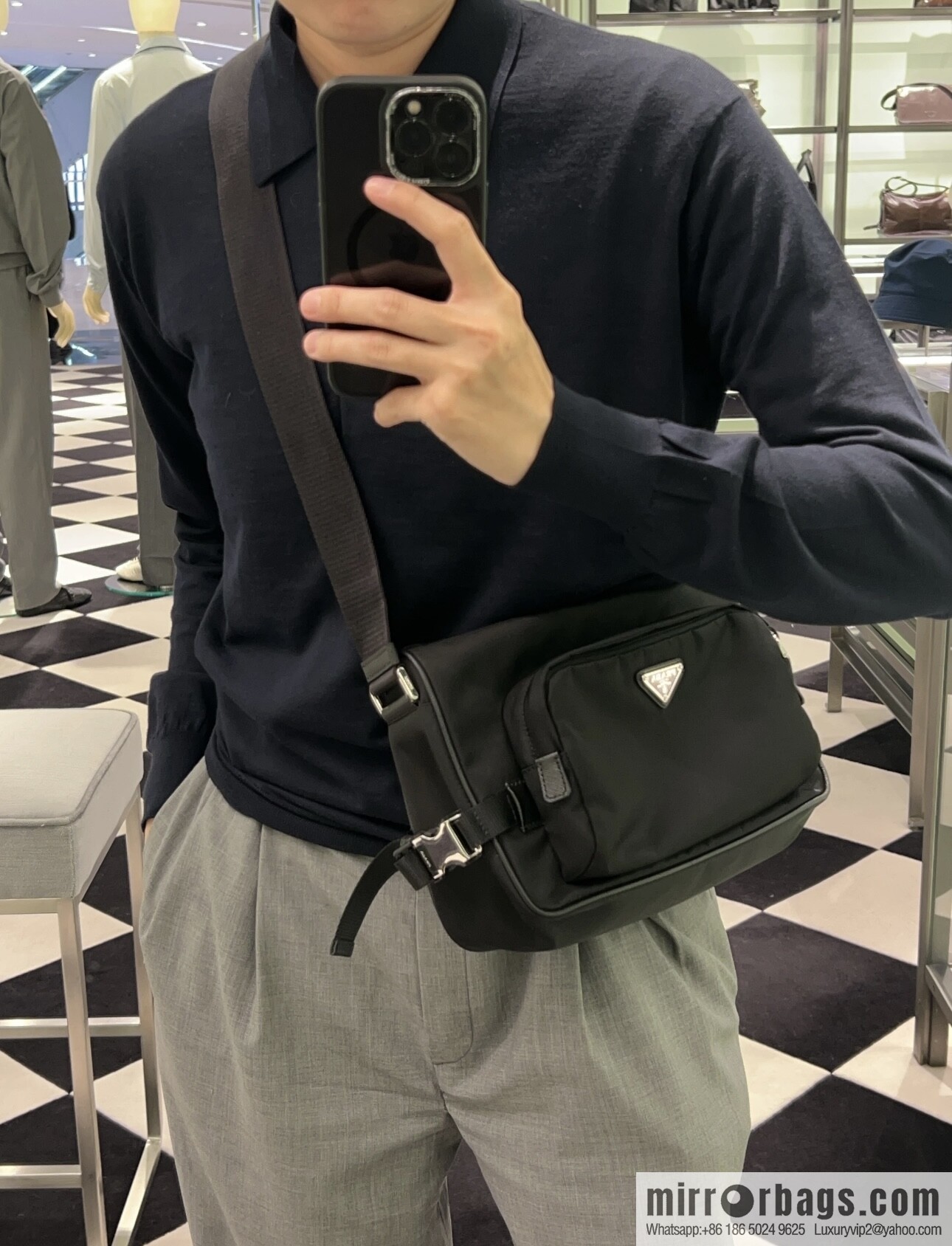 PRADA 🎉 new mailman bag 🎉🎉 2VH192 small🎉🎉