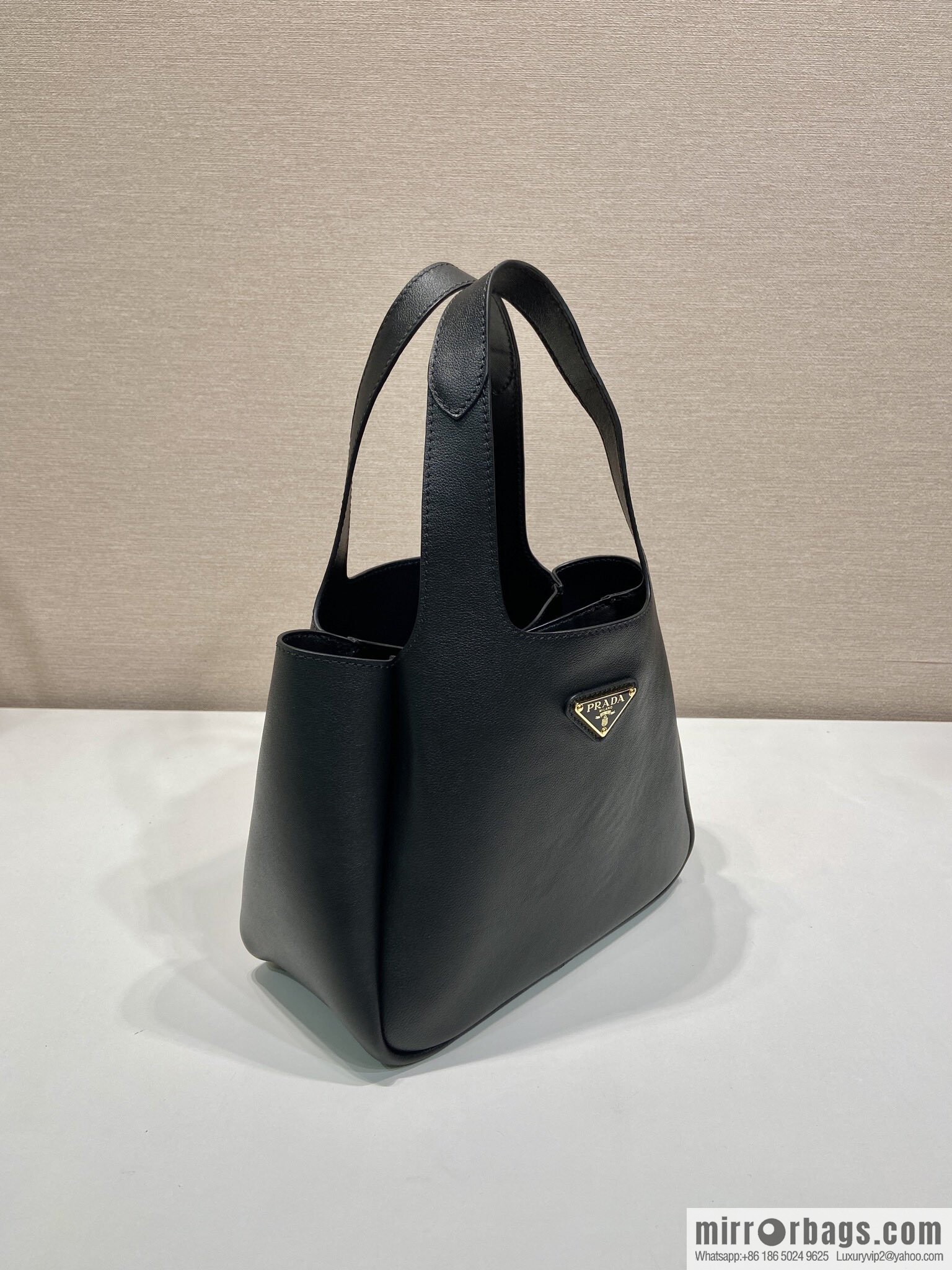 PRADA 🎉 new basket 🎉 1BG542 cowhide 🎉🎉 black