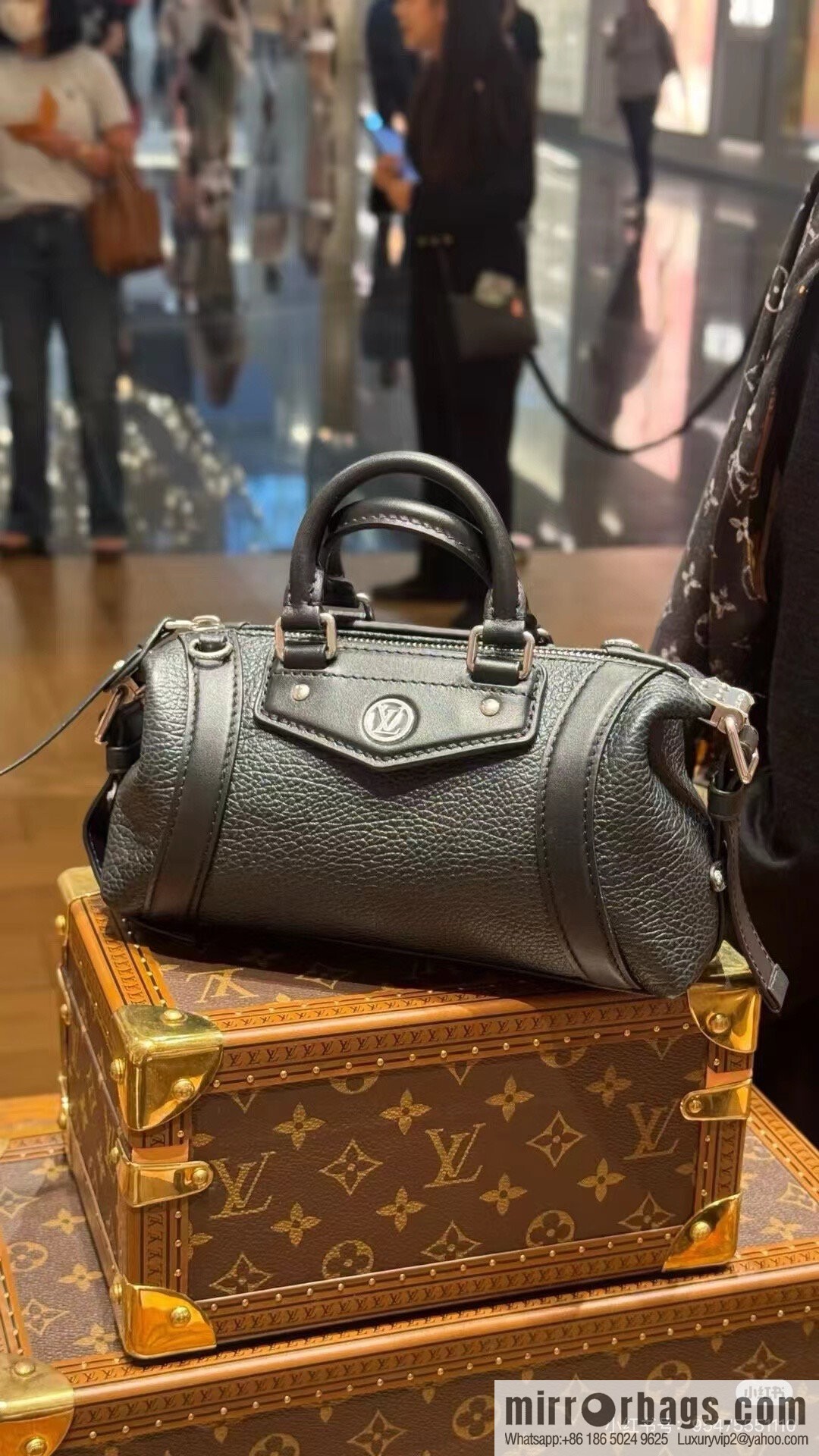 LV M14623 Nano LV Biker