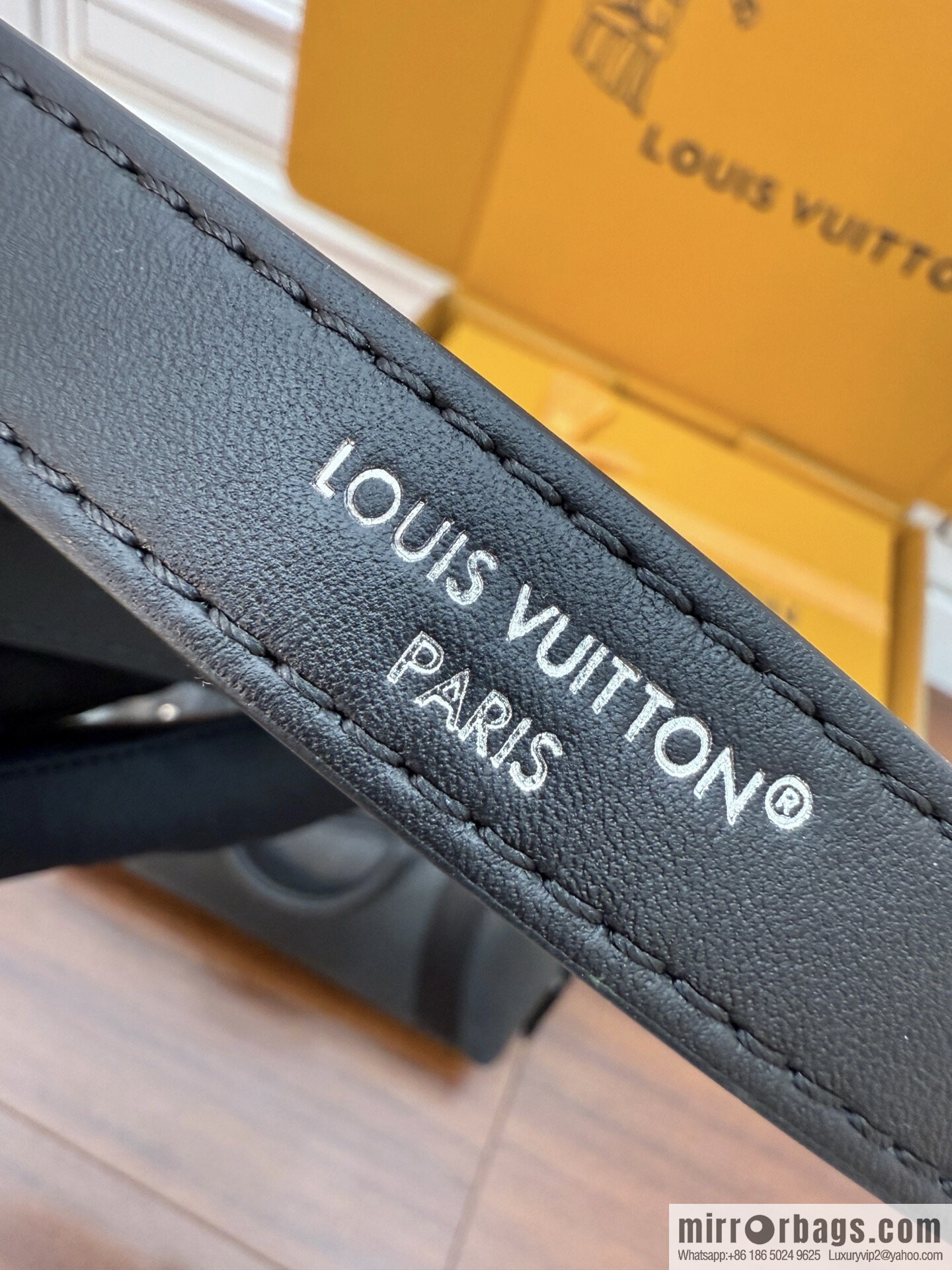 LV M14623 Nano LV Biker