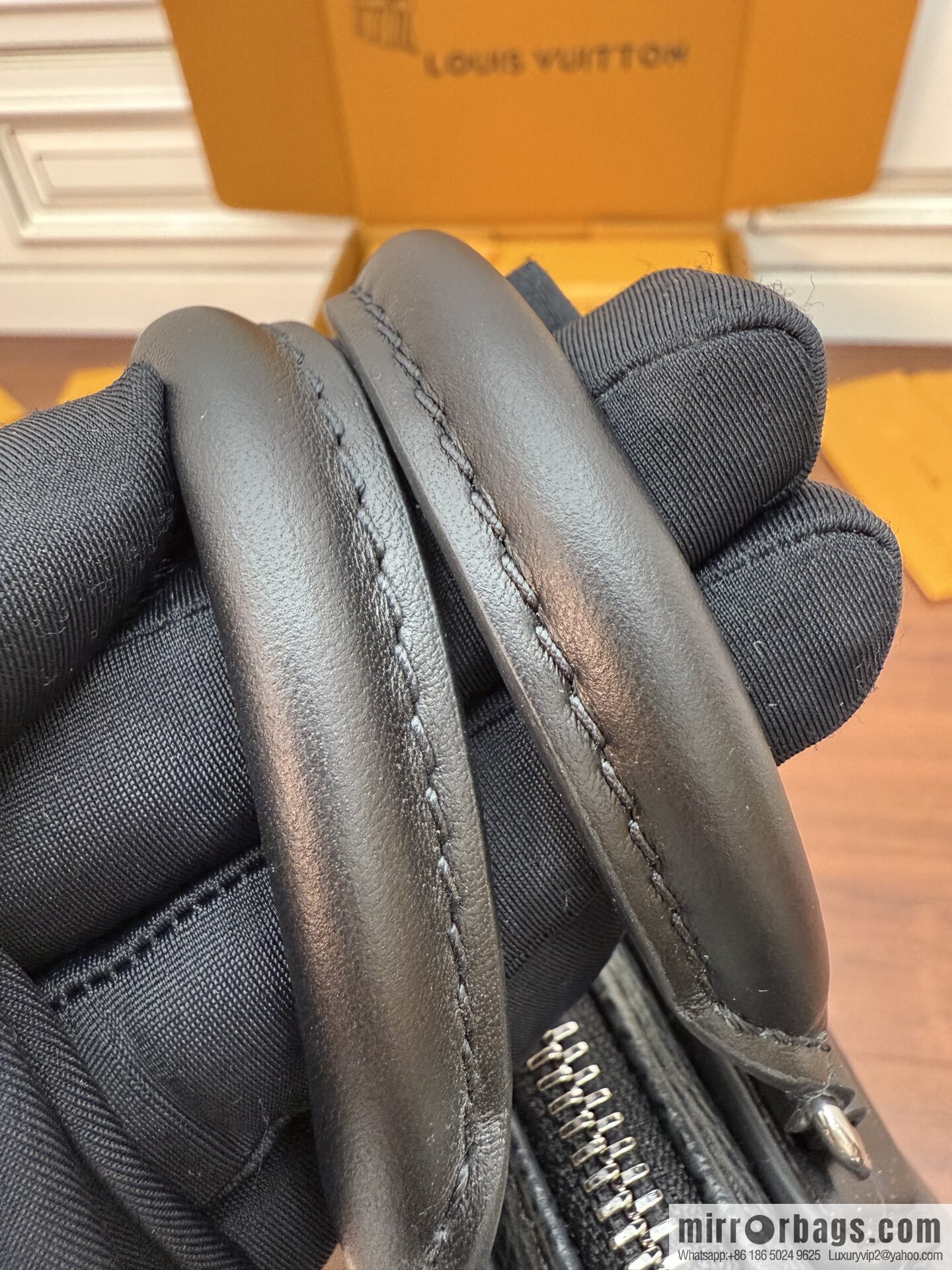 LV M14623 Nano LV Biker