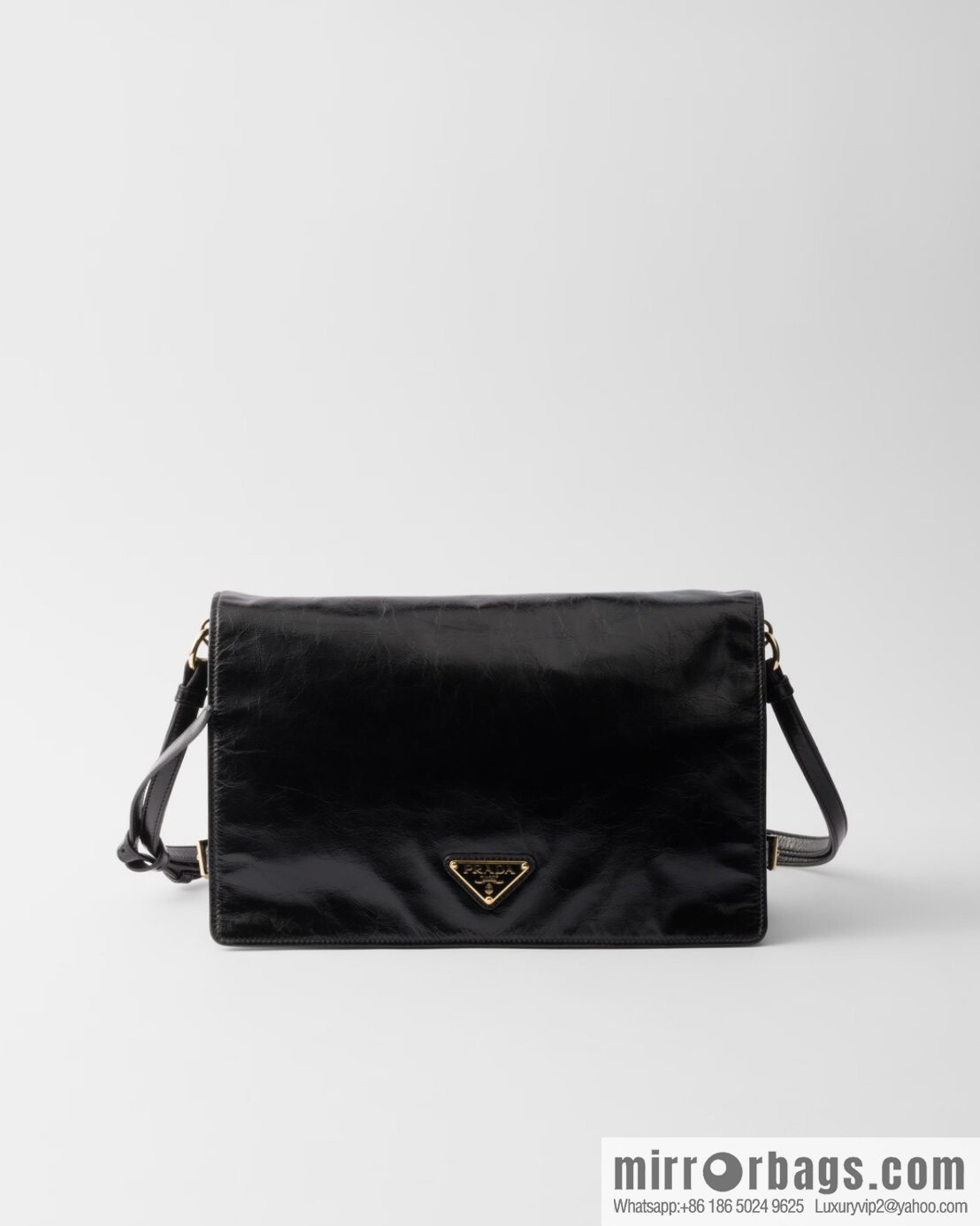 PRADA 🎉 new oil wax leather 🎉🎉 1BD385L🎉