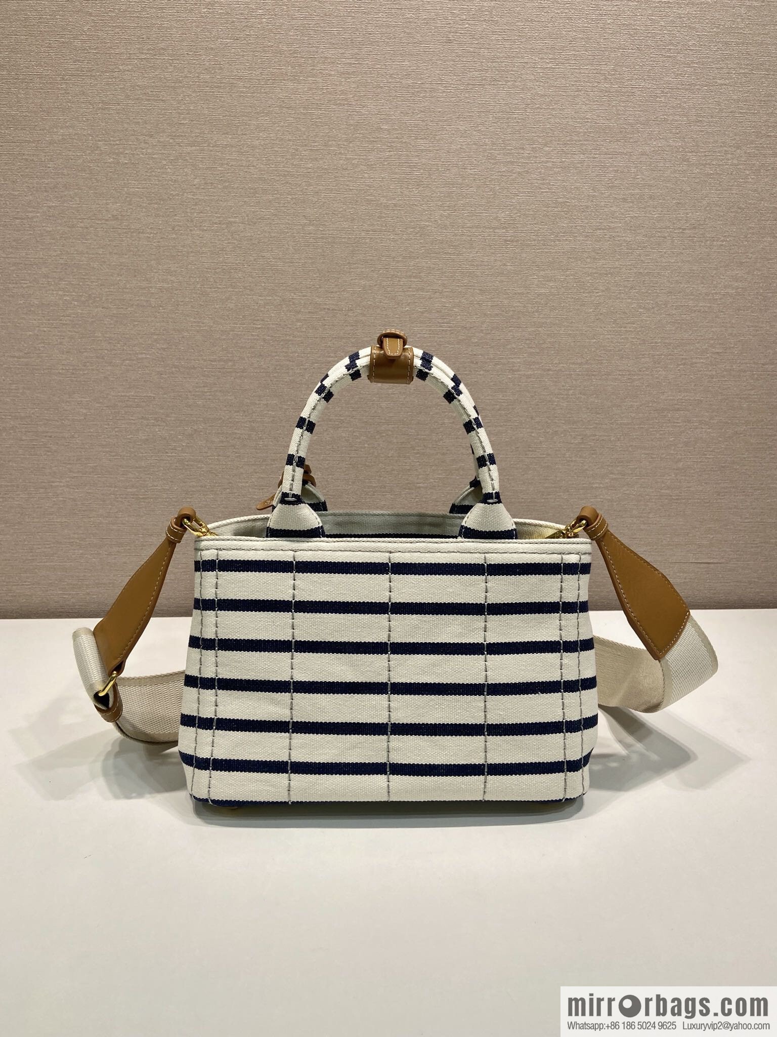 PRADA 🎉 new handbag 🎉 1BA038 🎉🎉 black stripe