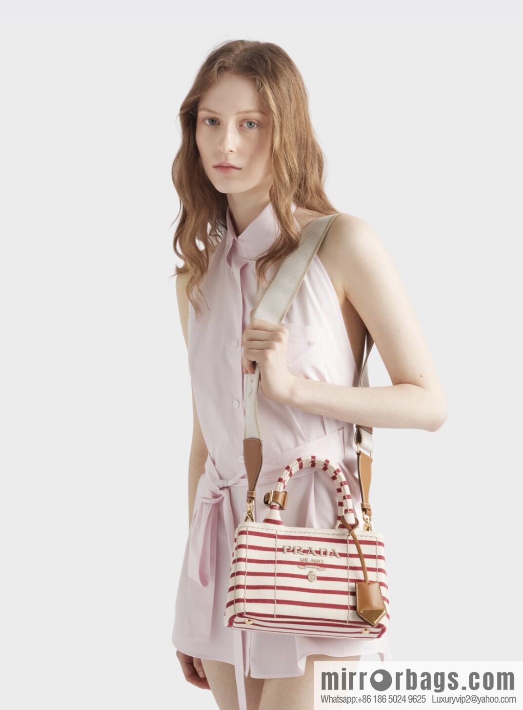 PRADA 🎉 new handbag 🎉 1BA038 🎉🎉 red stripe