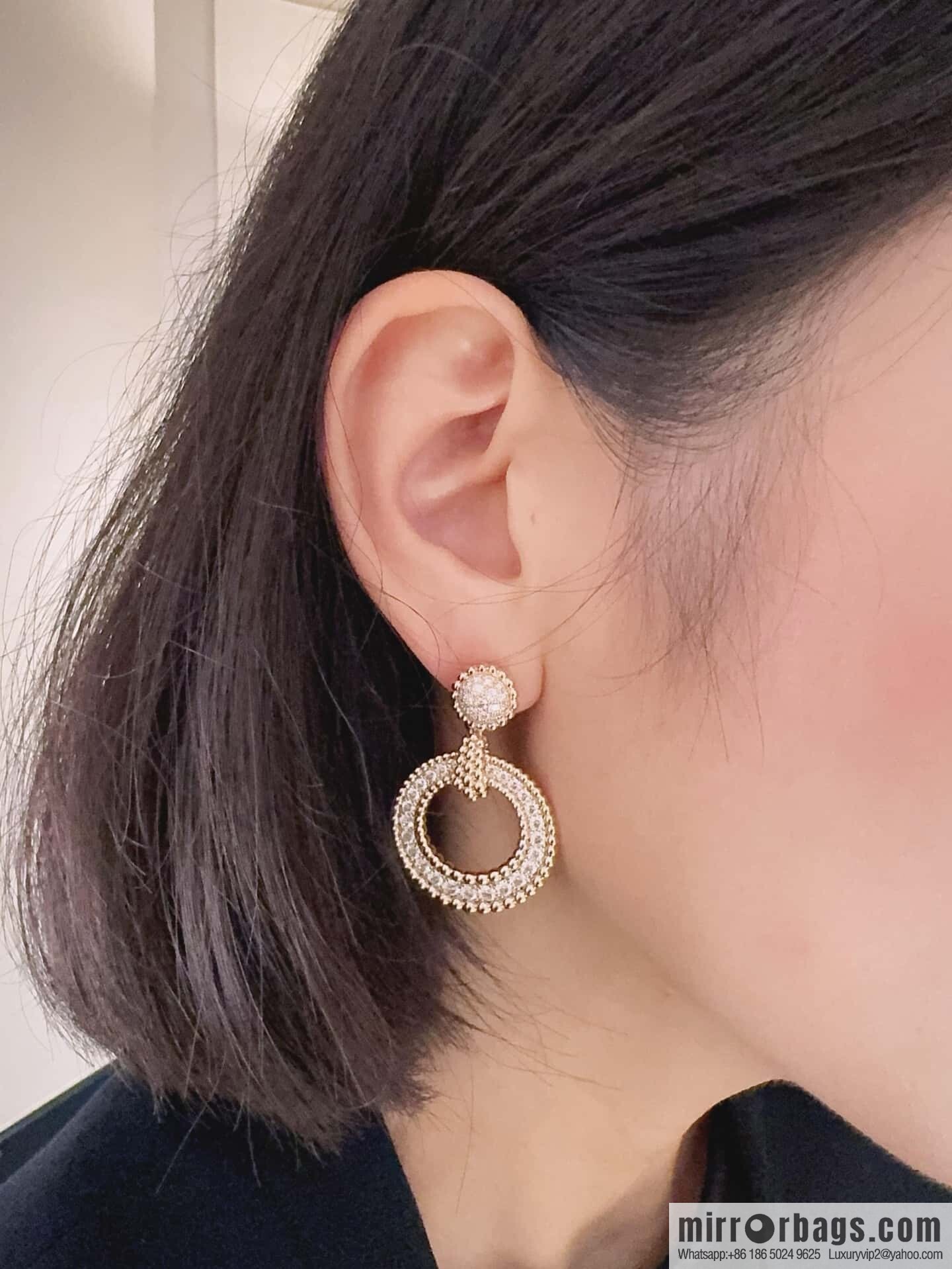 ☀️Van Cleef & Arpels Perlee diamonds earrings