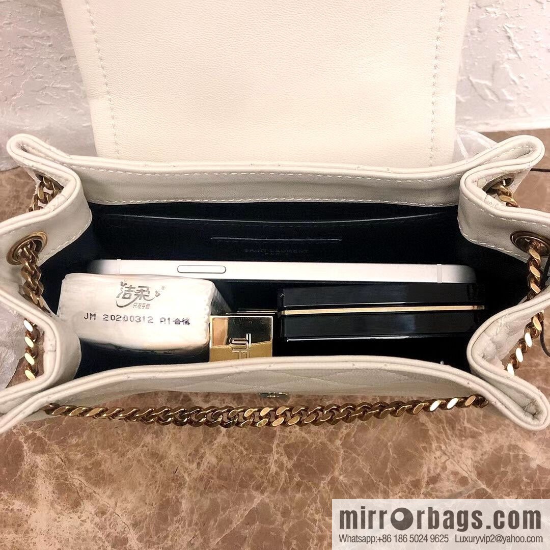 YSL 𝙈𝙊𝙉𝙊𝙂𝙍𝘼𝙈 𝙉𝙊𝙇𝙄𝙏𝘼 sheep leather mini handbag 672738 white