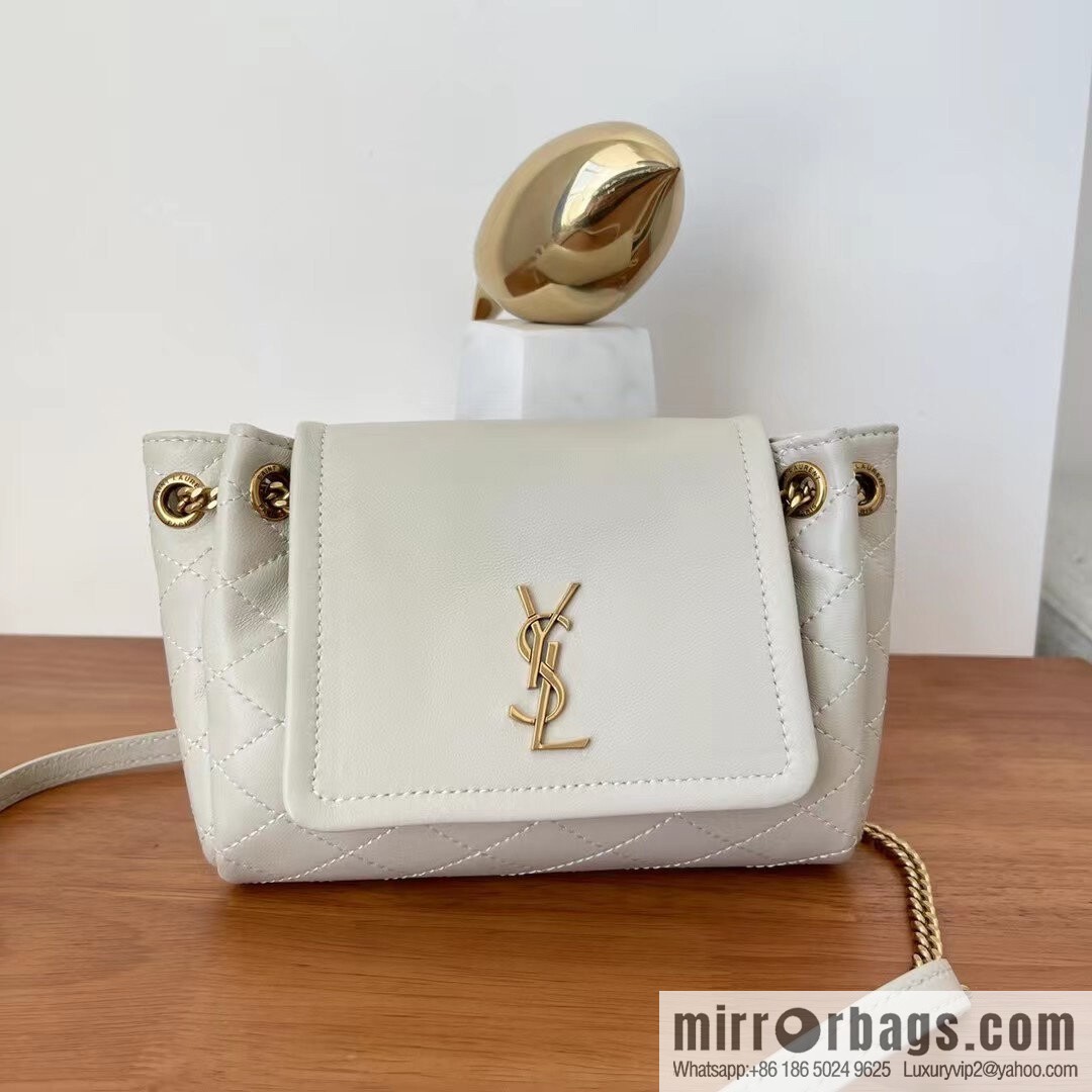 YSL 𝙈𝙊𝙉𝙊𝙂𝙍𝘼𝙈 𝙉𝙊𝙇𝙄𝙏𝘼 sheep leather mini handbag 672738 white