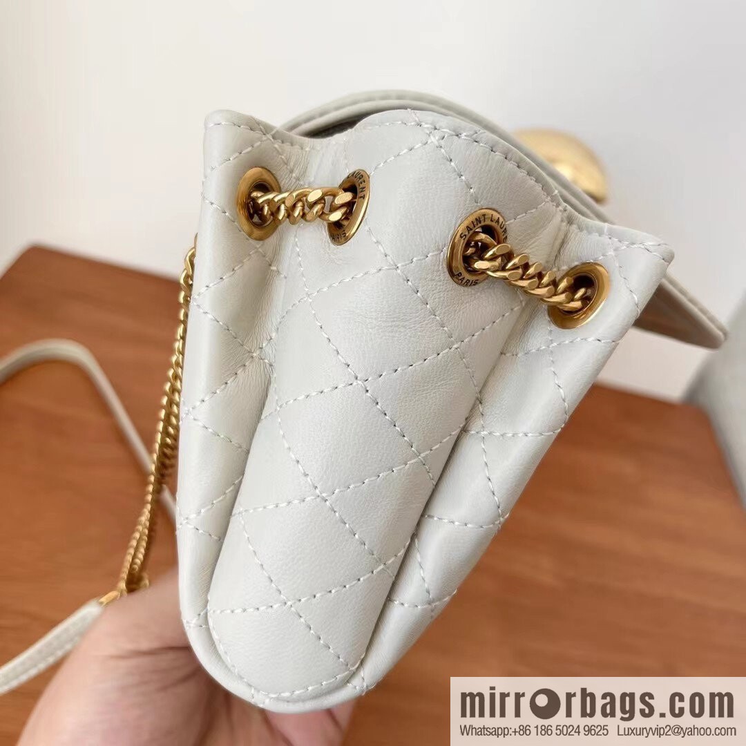 YSL 𝙈𝙊𝙉𝙊𝙂𝙍𝘼𝙈 𝙉𝙊𝙇𝙄𝙏𝘼 sheep leather mini handbag 672738 white