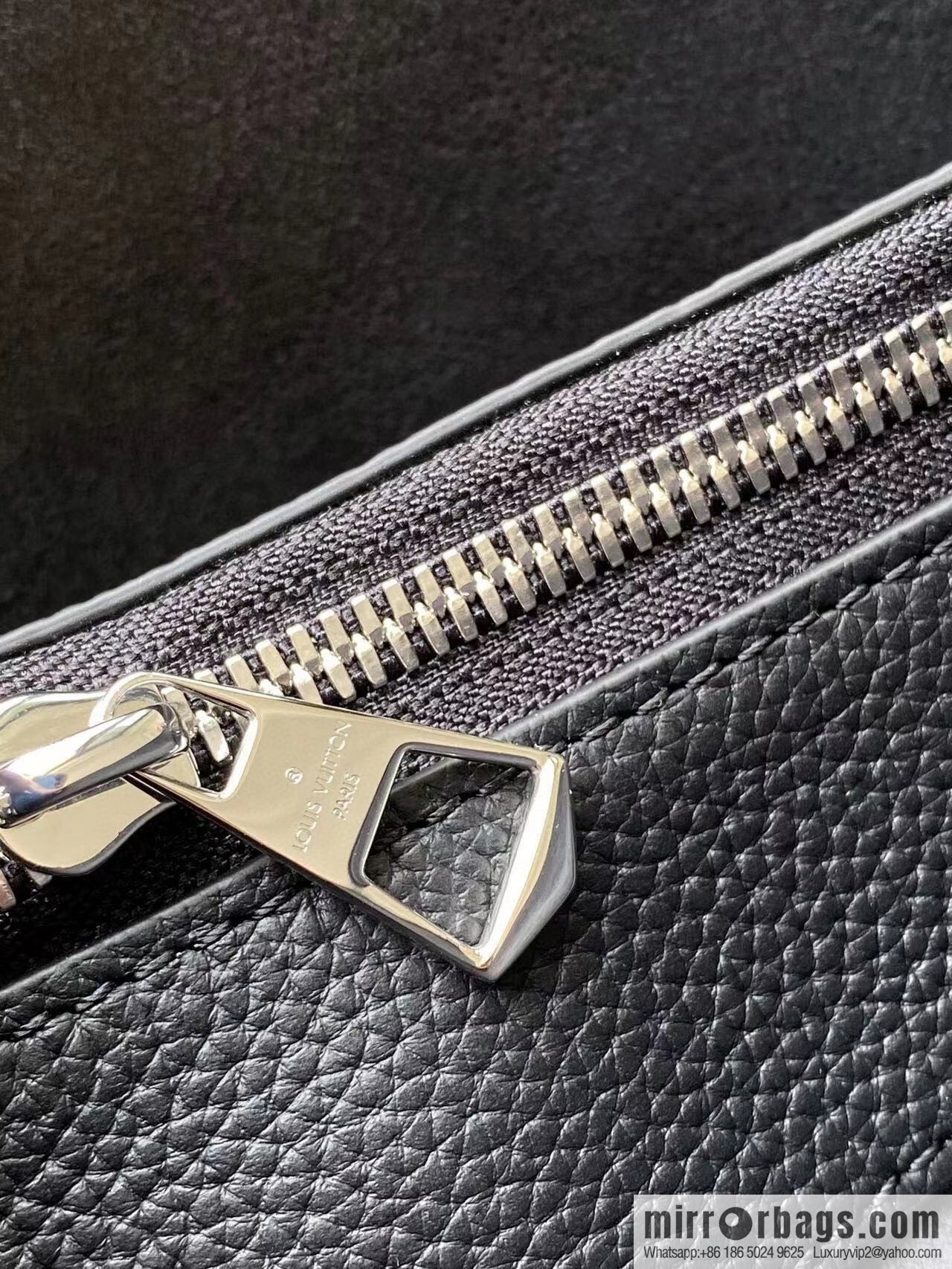 LV M12139 Flores