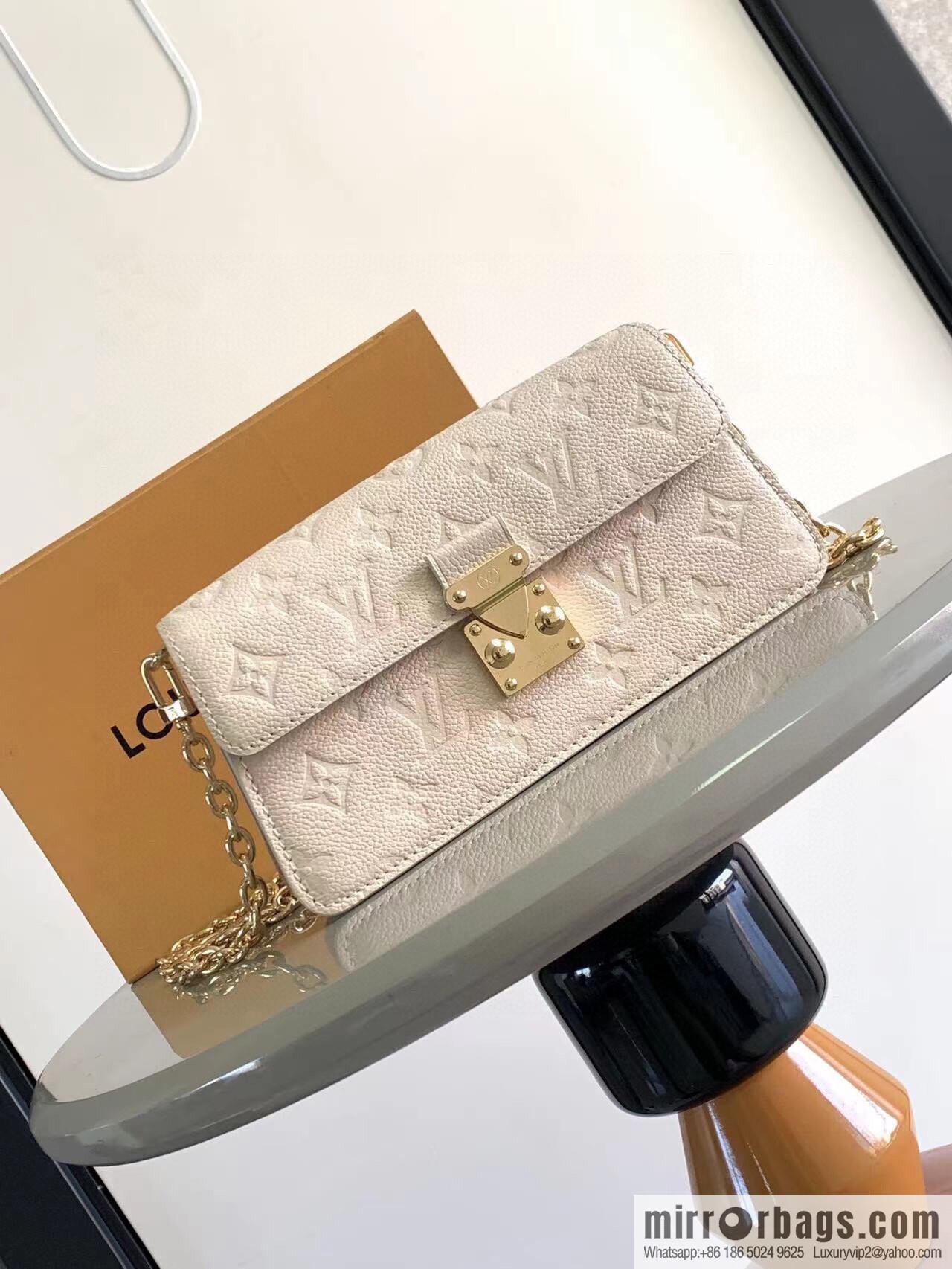 LV M82836 WALLET ON CHAIN MÉTIS Chain Bag