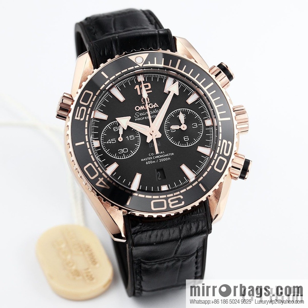 Omega Seamaster 600 meters diving series: movement model: 9900, running second timing automatic machine, watch diameter 45.5mm