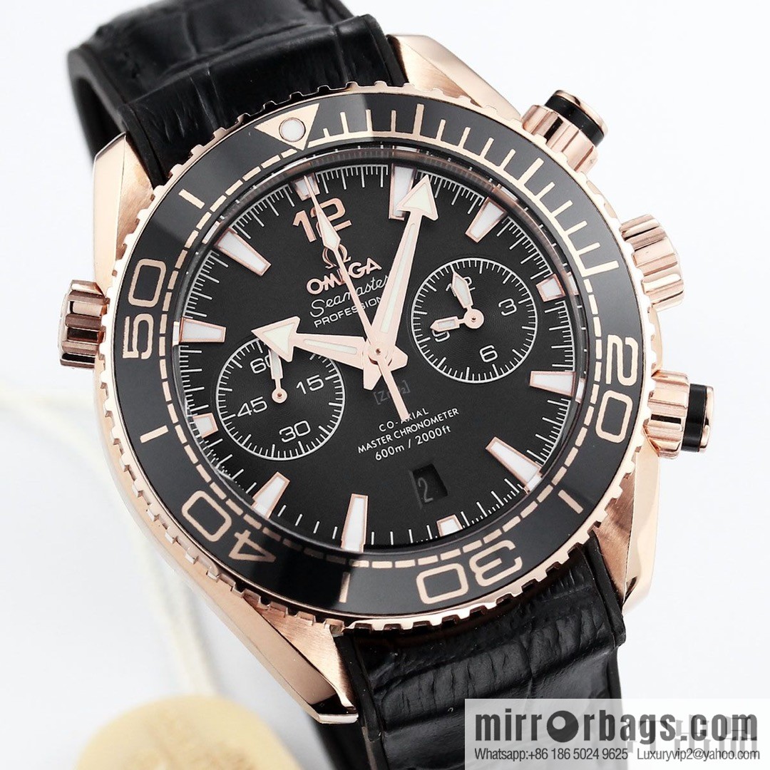 Omega Seamaster 600 meters diving series: movement model: 9900, running second timing automatic machine, watch diameter 45.5mm