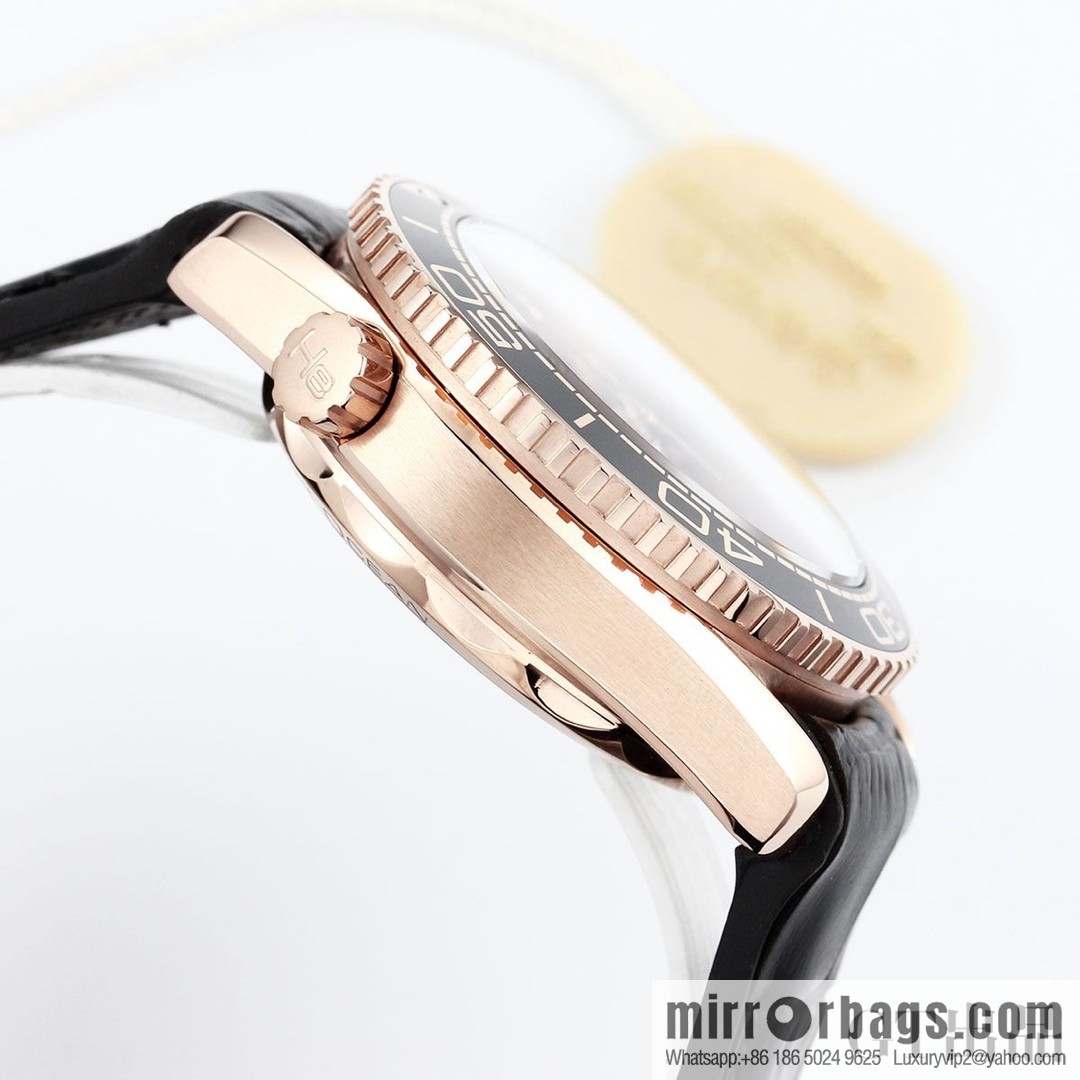 Omega Seamaster 600 meters diving series: movement model: 9900, running second timing automatic machine, watch diameter 45.5mm