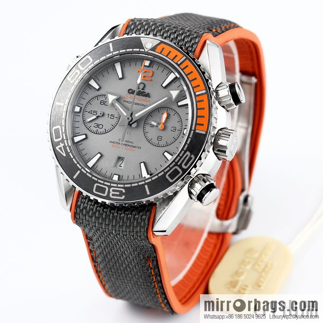 Omega Seamaster 600 meters diving series: movement model: 9900, running second timing automatic machine, watch diameter 45.5mm