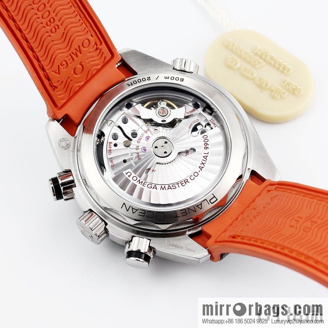 Omega Seamaster 600 meters diving series: movement model: 9900, running second timing automatic machine, watch diameter 45.5mm