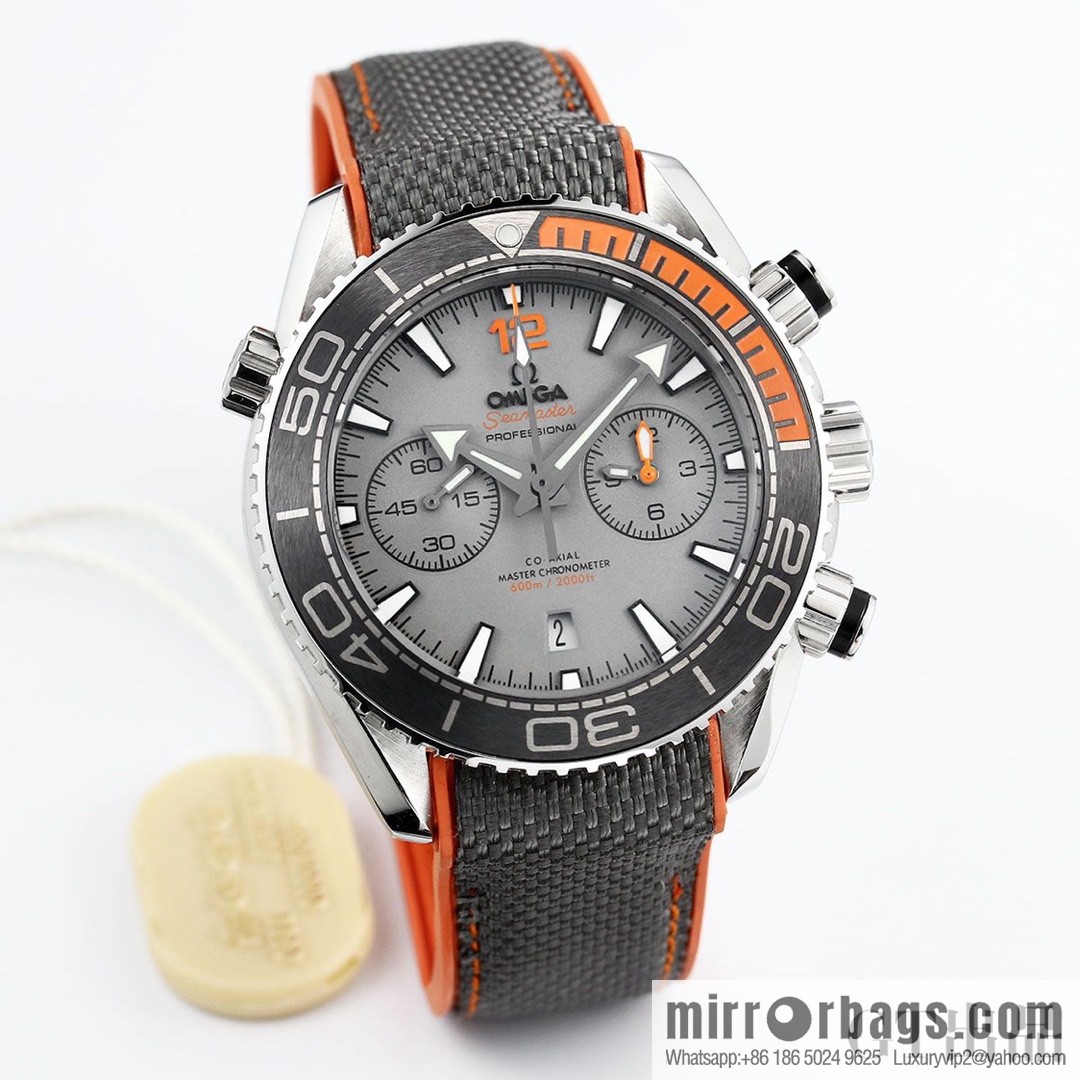 Omega Seamaster 600 meters diving series: movement model: 9900, running second timing automatic machine, watch diameter 45.5mm