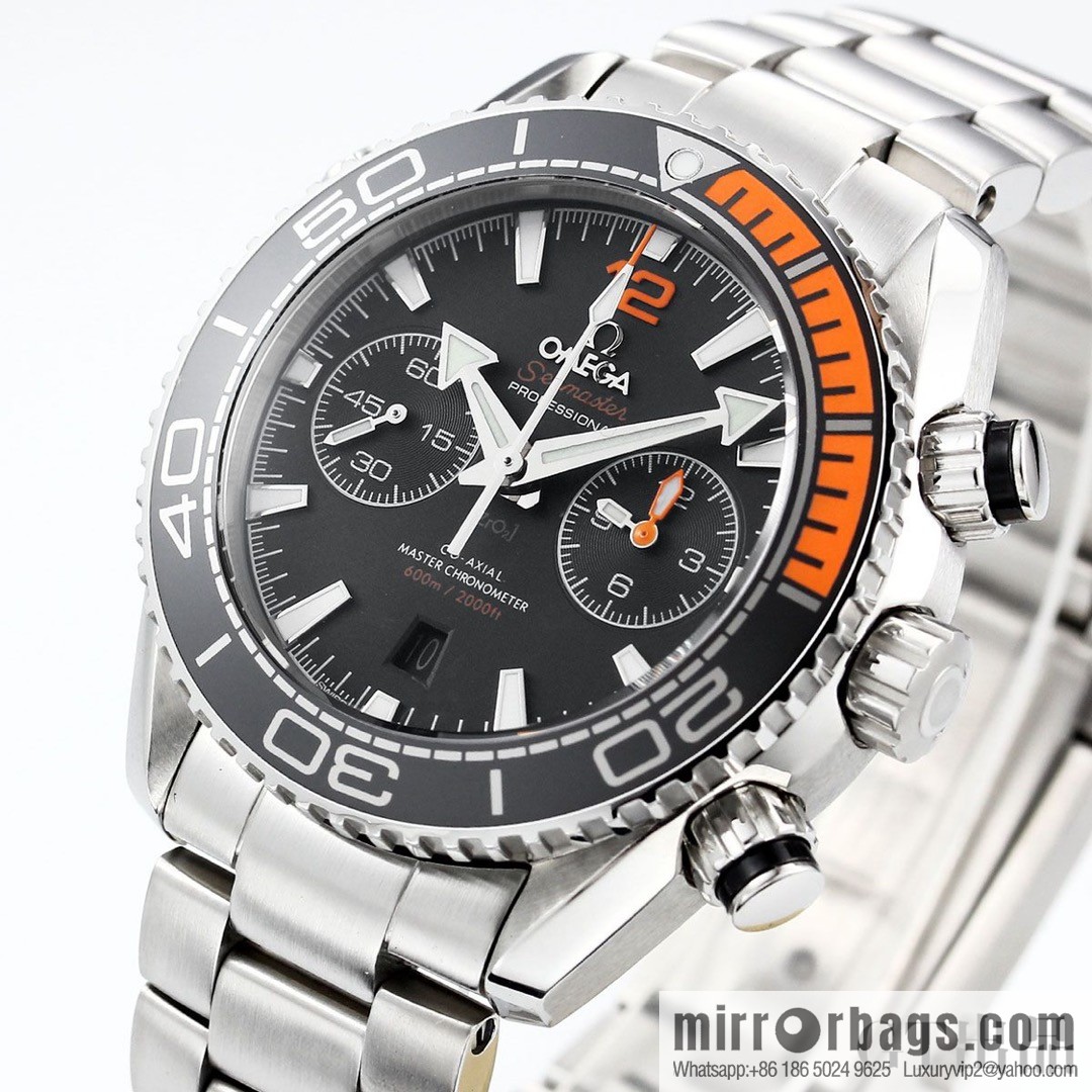 Omega Seamaster 600 meters diving series: movement model: 9900, running second timing automatic machine, watch diameter 45.5mm