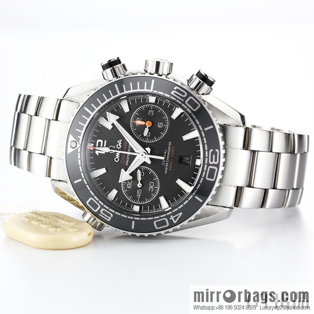 Omega Seamaster 600 meters diving series: movement model: 9900, running second timing automatic machine, watch diameter 45.5mm