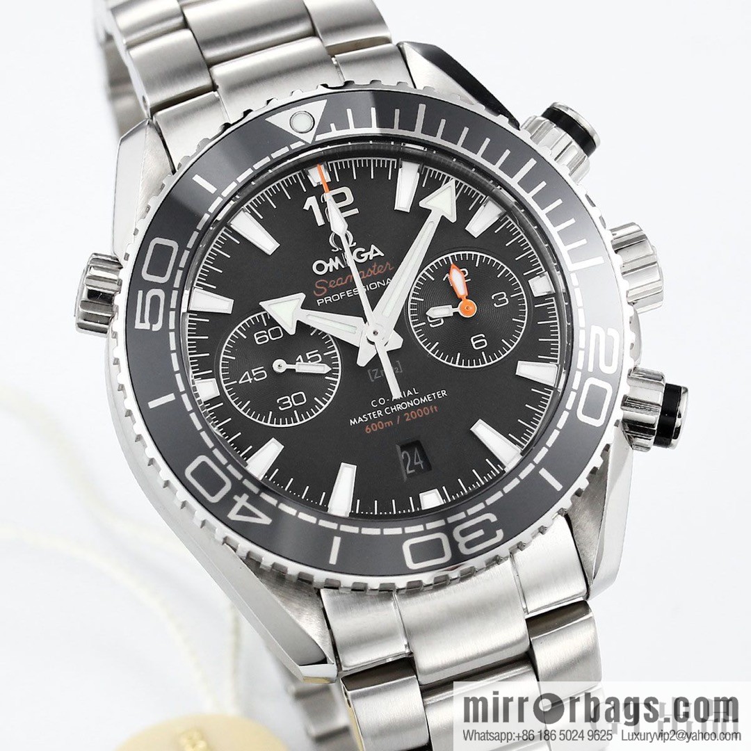 Omega Seamaster 600 meters diving series: movement model: 9900, running second timing automatic machine, watch diameter 45.5mm