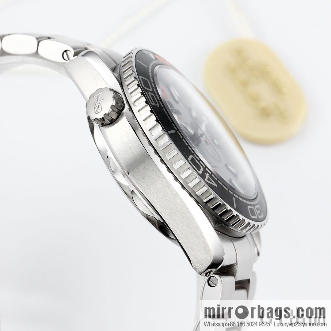 Omega Seamaster 600 meters diving series: movement model: 9900, running second timing automatic machine, watch diameter 45.5mm