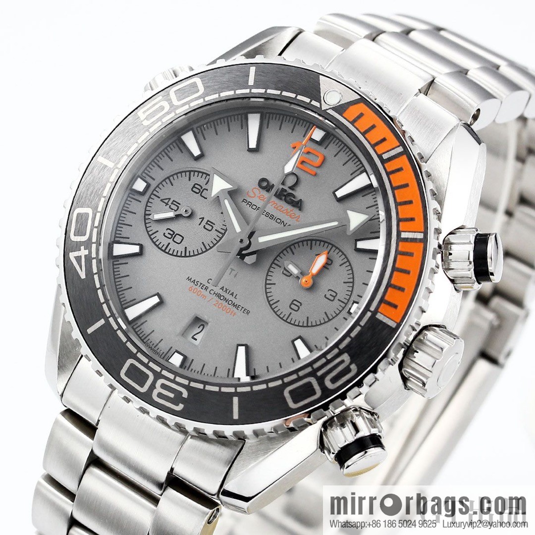 Omega Seamaster 600 meters diving series: movement model: 9900, running second timing automatic machine, watch diameter 45.5mm