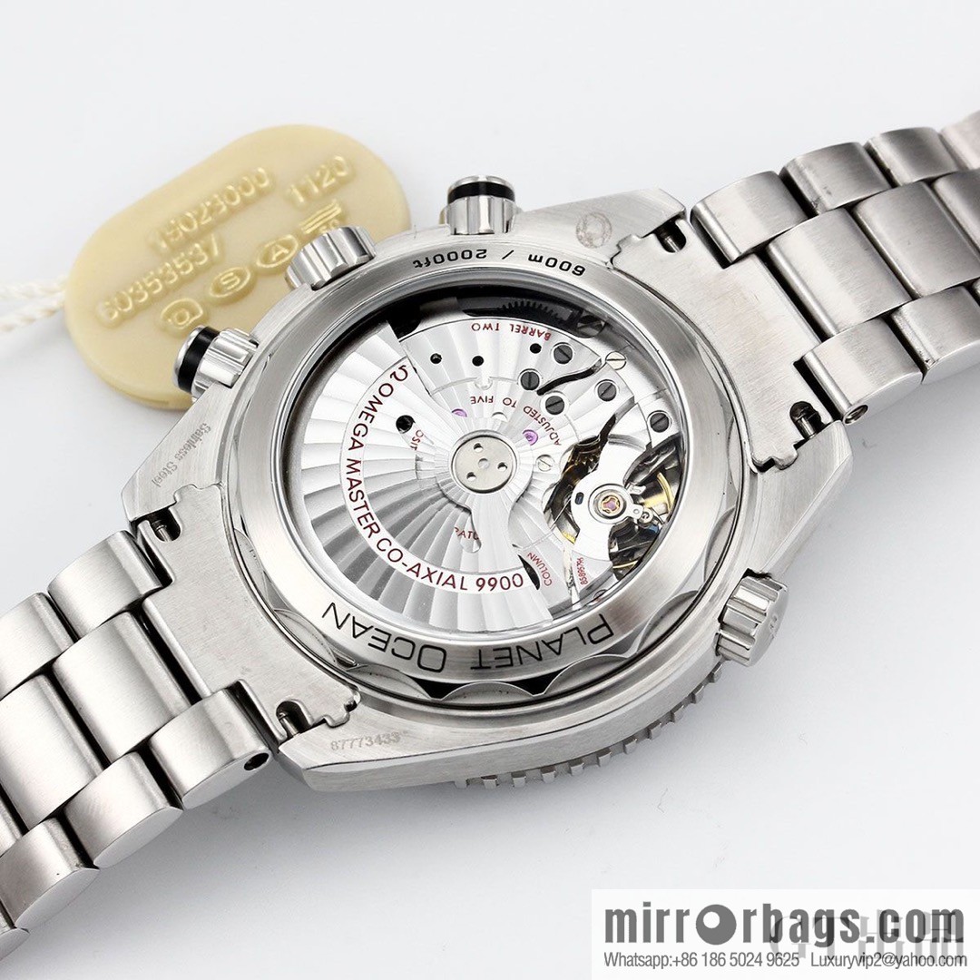 Omega Seamaster 600 meters diving series: movement model: 9900, running second timing automatic machine, watch diameter 45.5mm