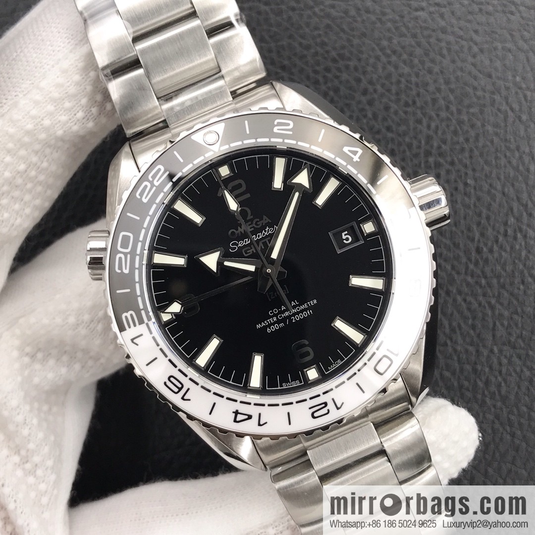 VS New product on sale: Hippocampus 600GMT Tai Chi Ring 43.5mm integrated black and white ceramic ring