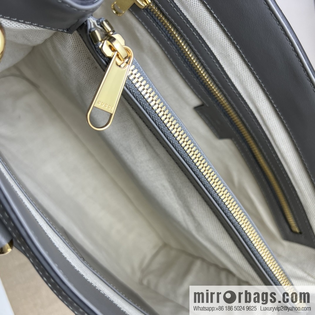 GUCCI Gucci GG Matelassé leather (fabric) tote bag 728236