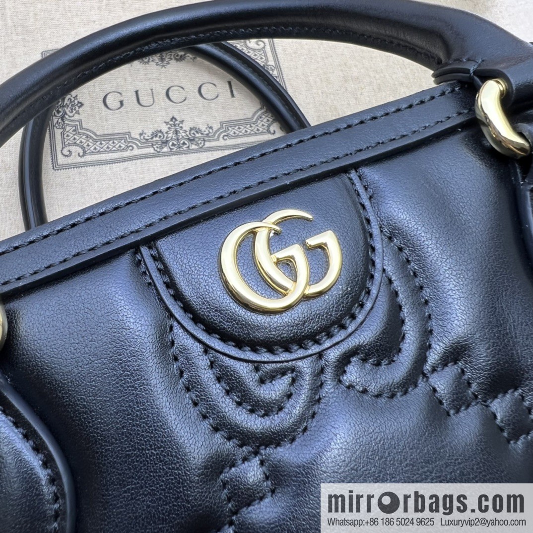 GUCCI Gucci GG Matelassé leather (fabric) tote bag 728236