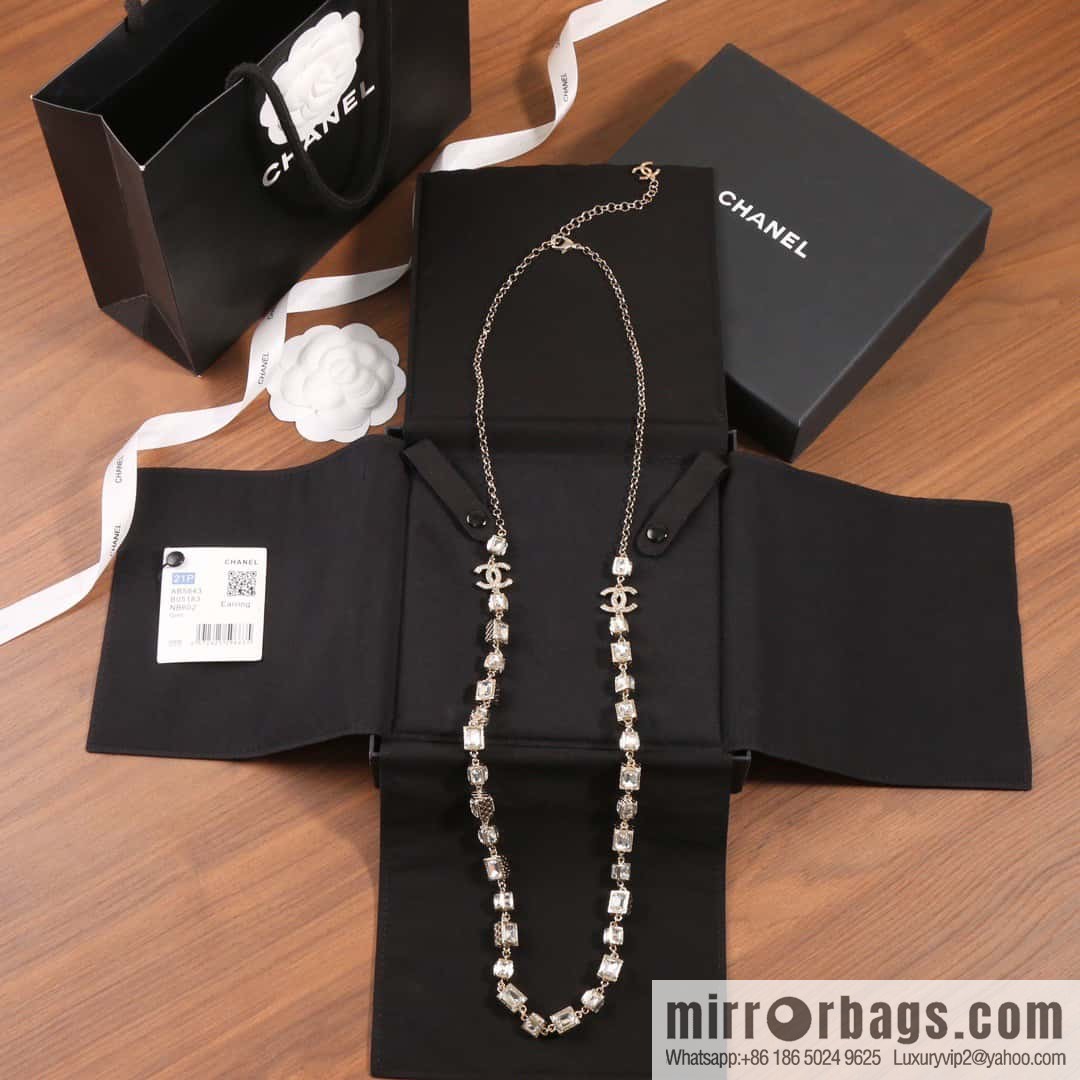 ☀️New ☑️ Chanel square diamond sweater chain necklace
