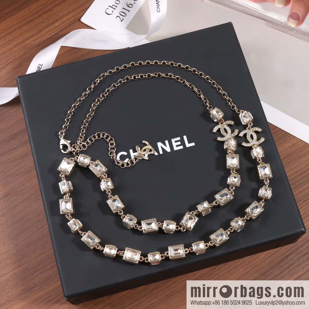 ☀️New ☑️ Chanel square diamond sweater chain necklace