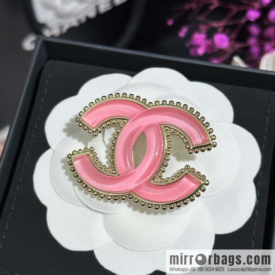 ❗️New ❗️ ☀️ New ☑️ Chanel Double C Pink Glazed Brooch ☀️