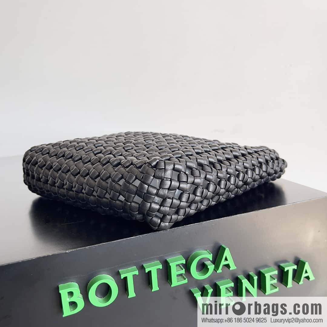 Bv new nappa small sheepskin field character woven sardines woven bag, model; 731166 black