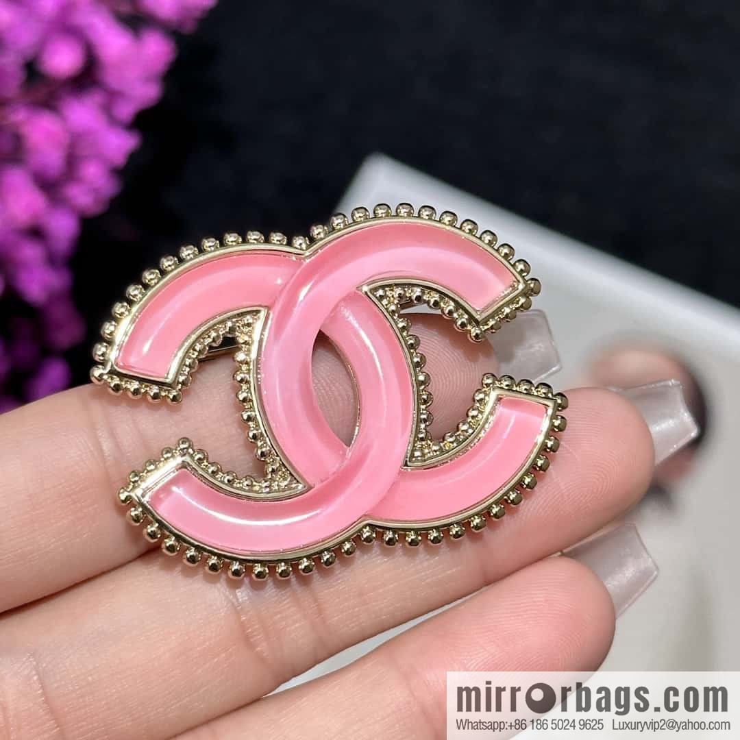 ❗️New ❗️ ☀️ New ☑️ Chanel Double C Pink Glazed Brooch ☀️