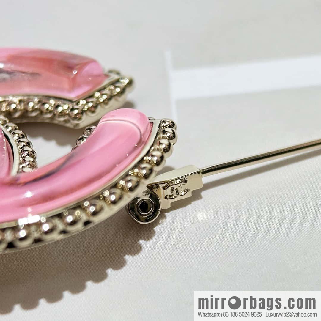 ❗️New ❗️ ☀️ New ☑️ Chanel Double C Pink Glazed Brooch ☀️