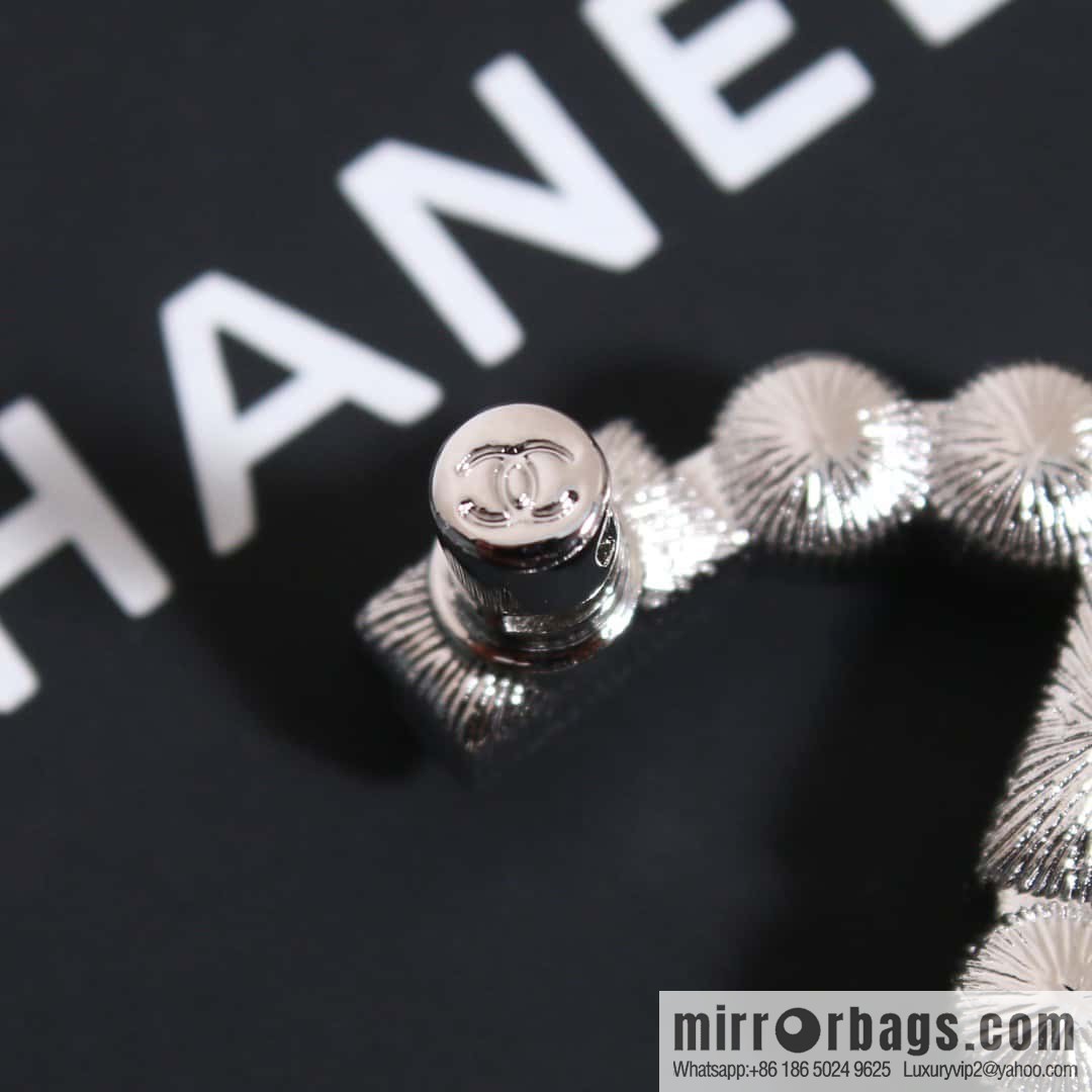 ☀️New ☑️ Chanel Double C Square Black Diamond Brooch ☀️