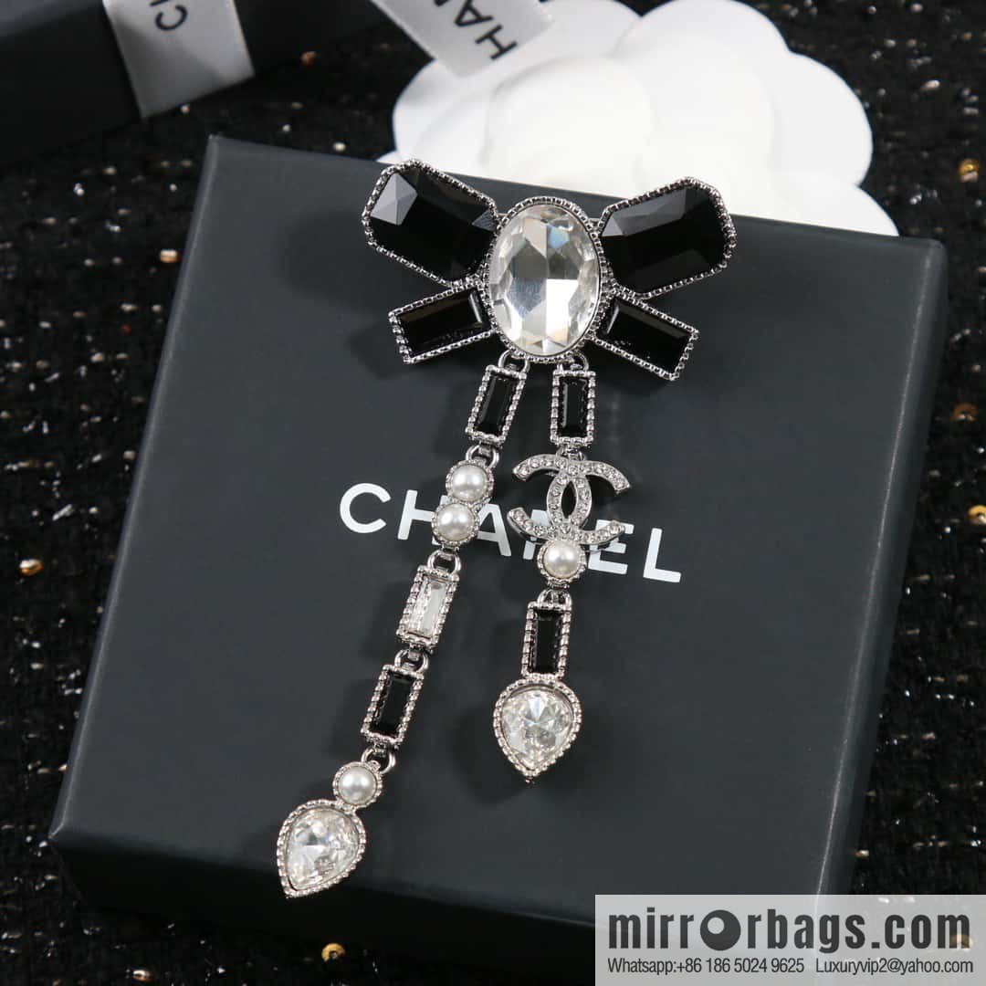 ☀️New ☑️ Chanel Double C Bow Square Black Diamond Brooch ☀️