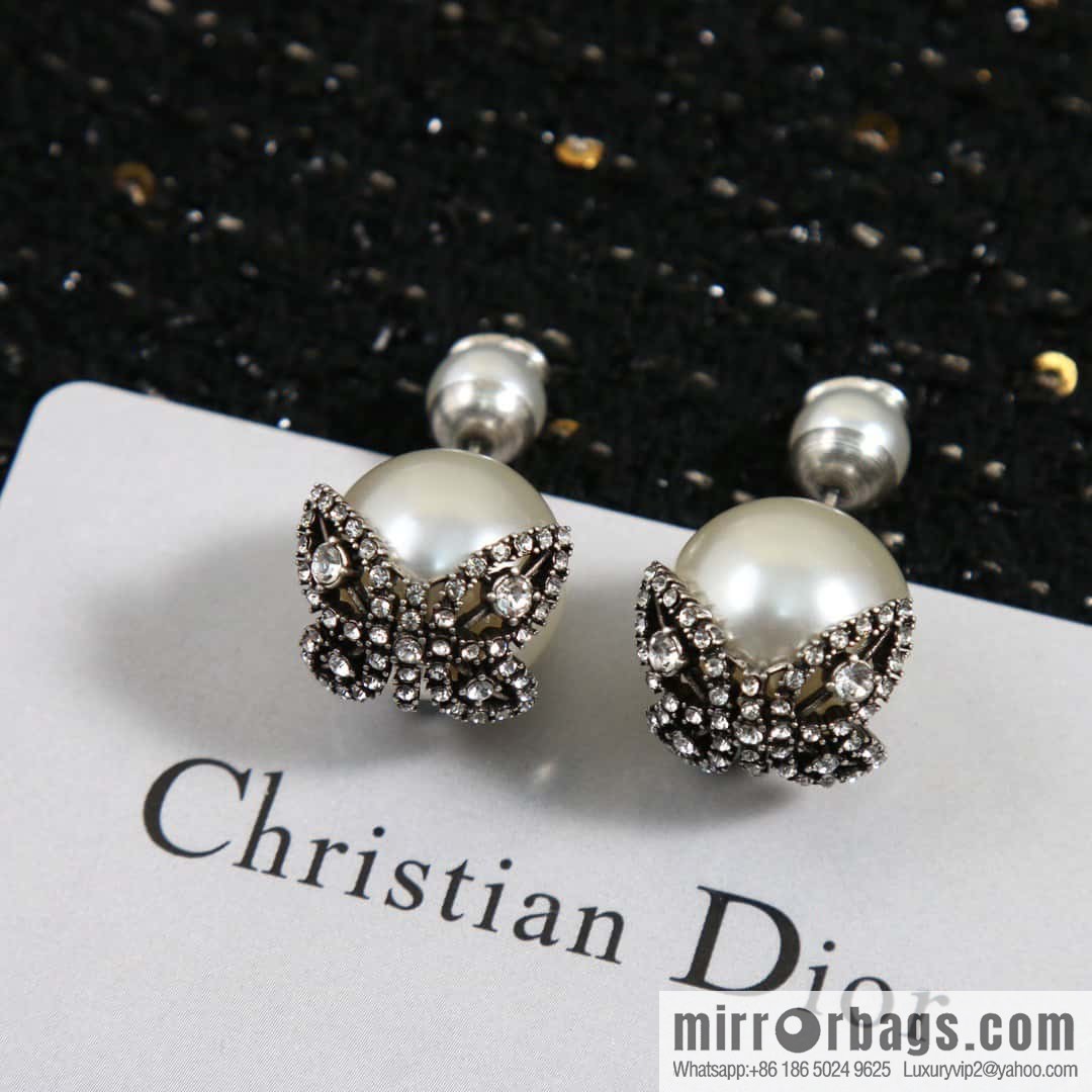 New ☑️ Dior full diamond butterfly size pearl stud earrings