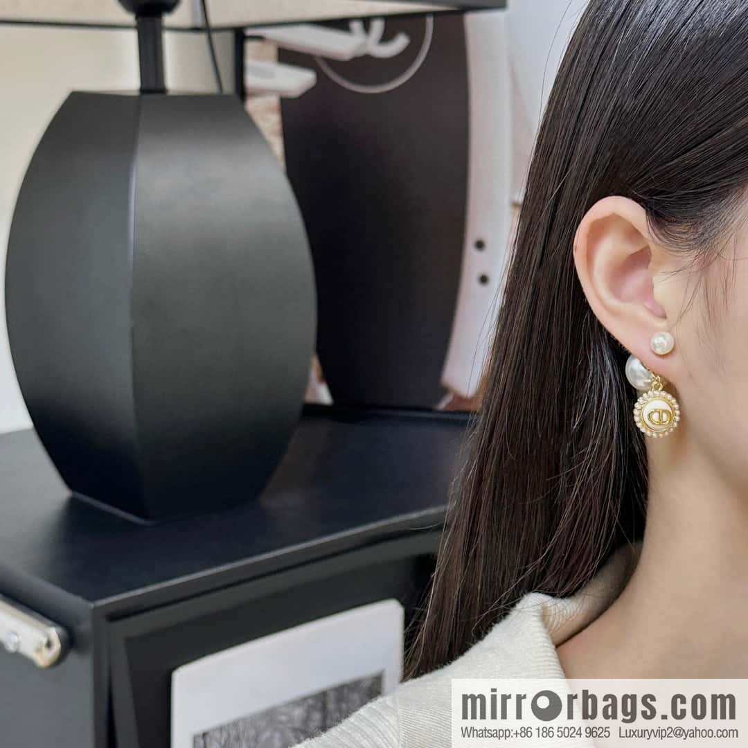 New ☑️ Dior CD drip oil size pearl stud earrings