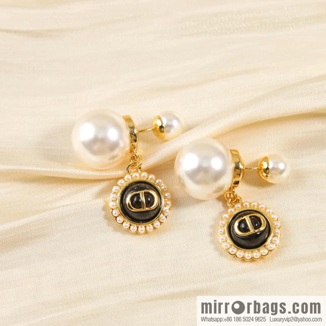 New ☑️ Dior CD drip oil size pearl stud earrings