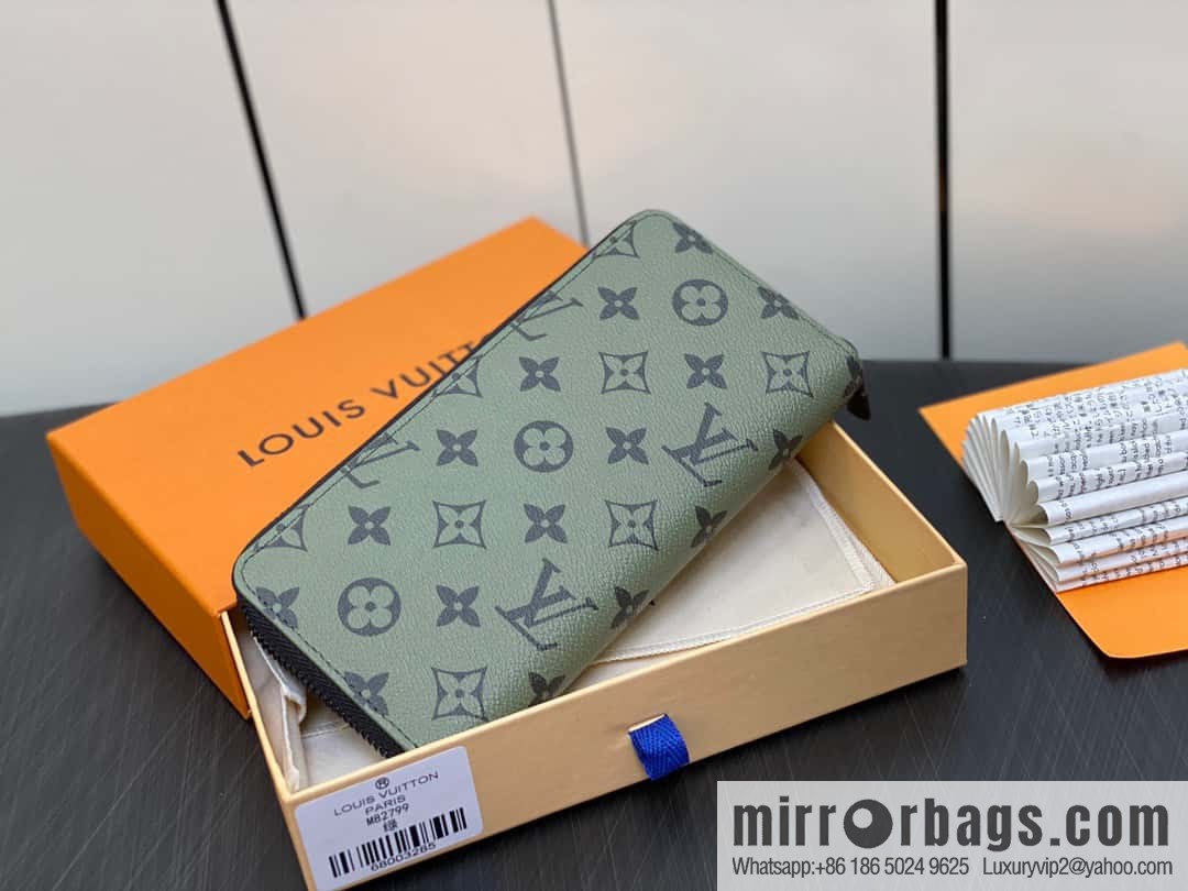 [Premium‑quality] M82799 green, silk screen single zipper wallet series Zippy zipper wallet