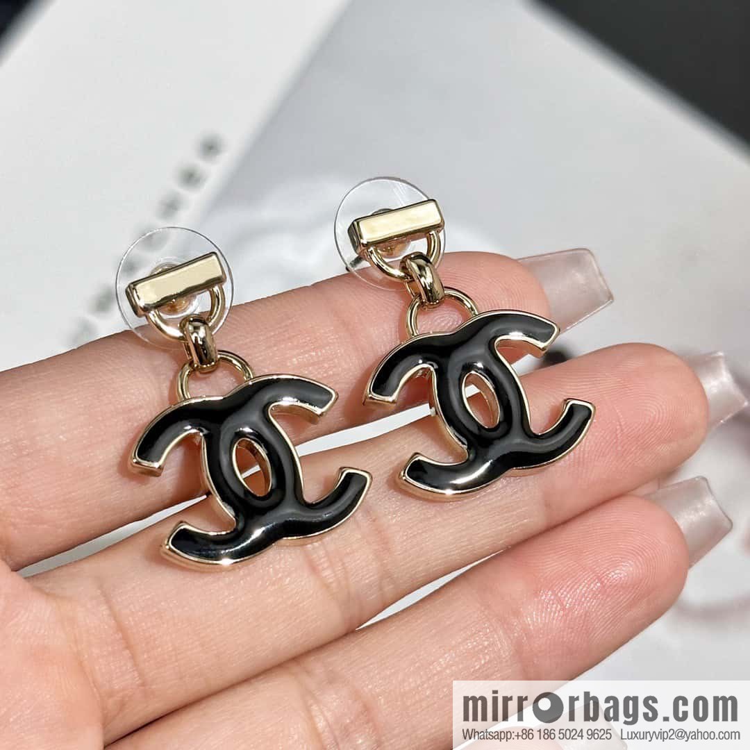 ❗️New ❗️☀️ new ☑️ chanel c2 black drip double c stud earrings ☀️